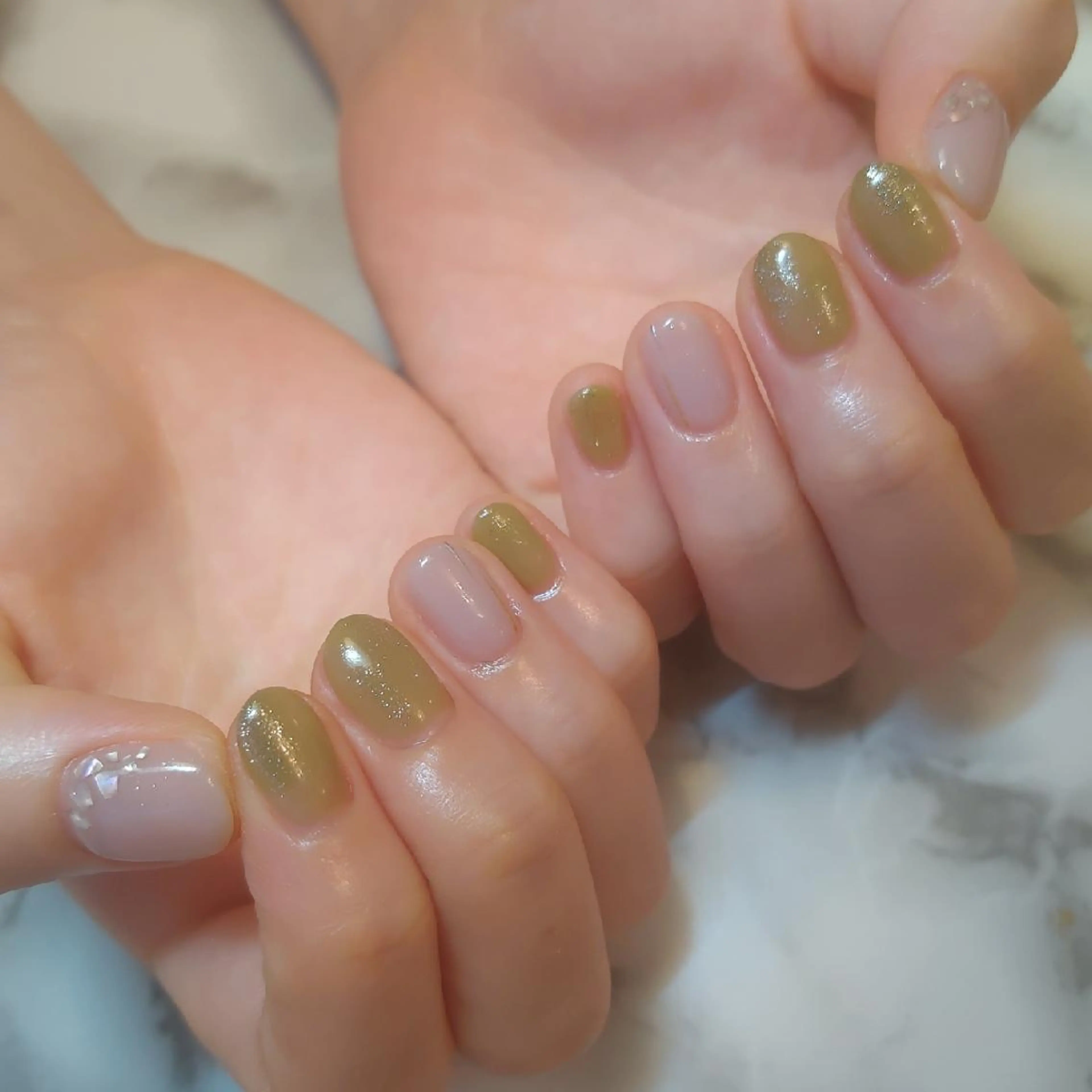 ネイル ジェヌインネイル 河内のネイルデザイン