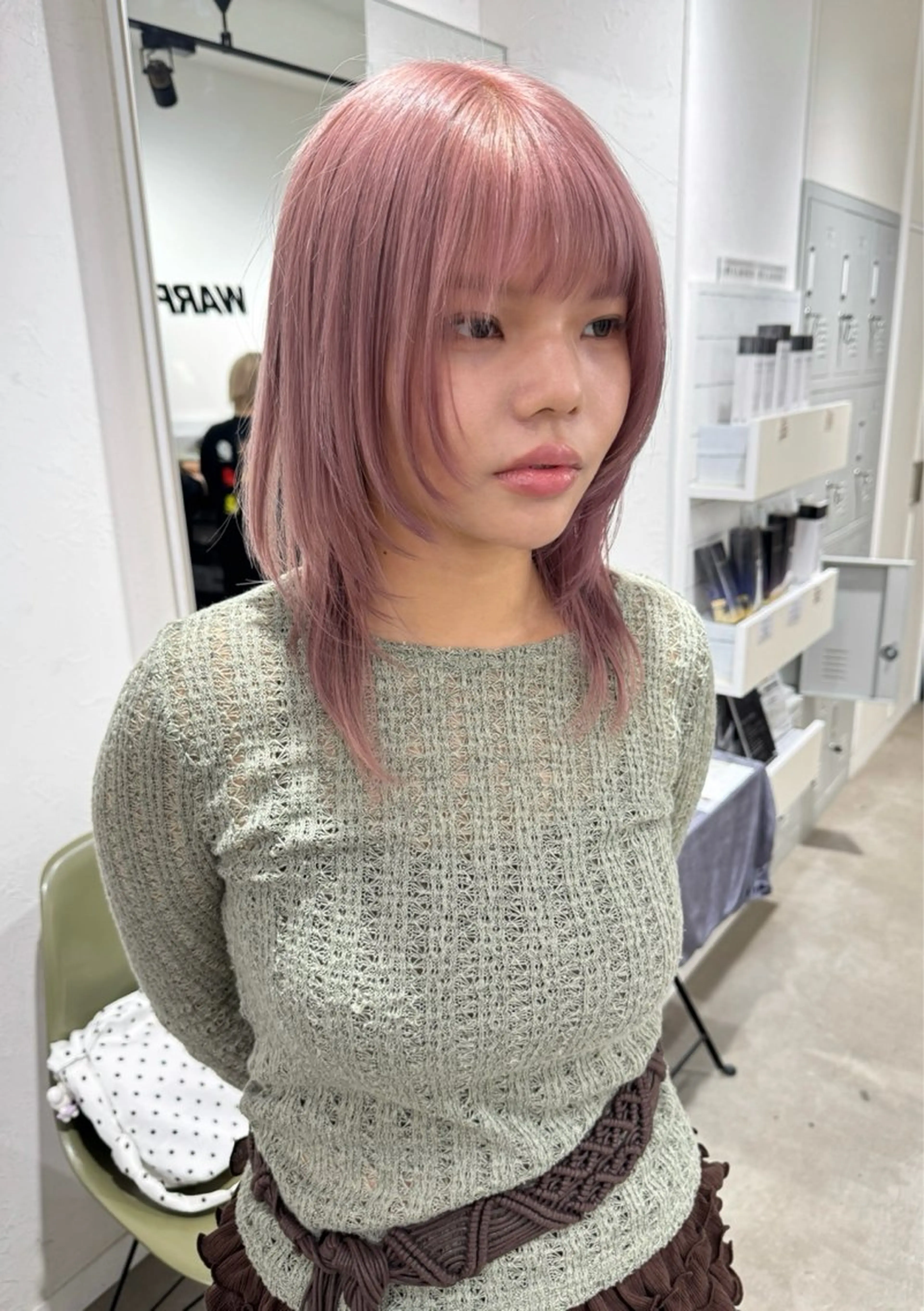 セミロング カラー ヘアカラー ハイトーン/レイヤー /艶カラー🎀のヘアスタイル