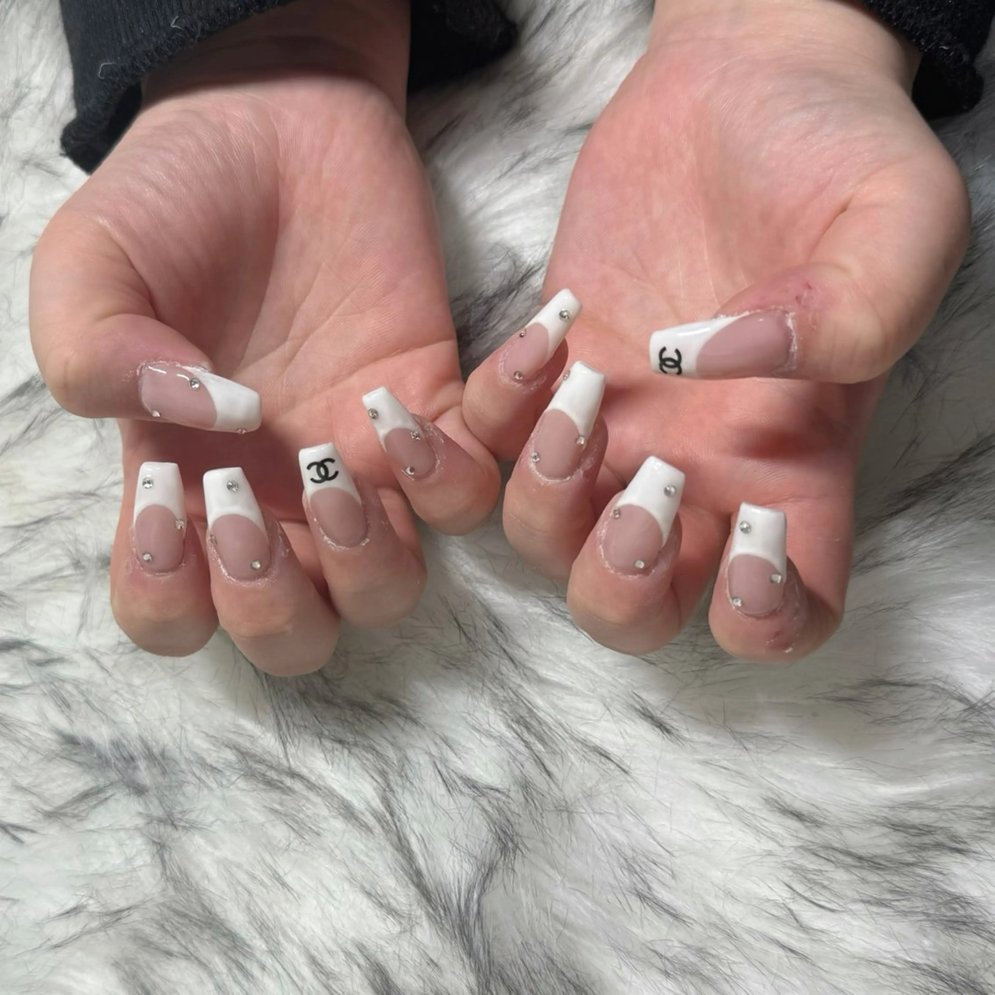 ロング ハンドネイル mao .のネイルデザイン