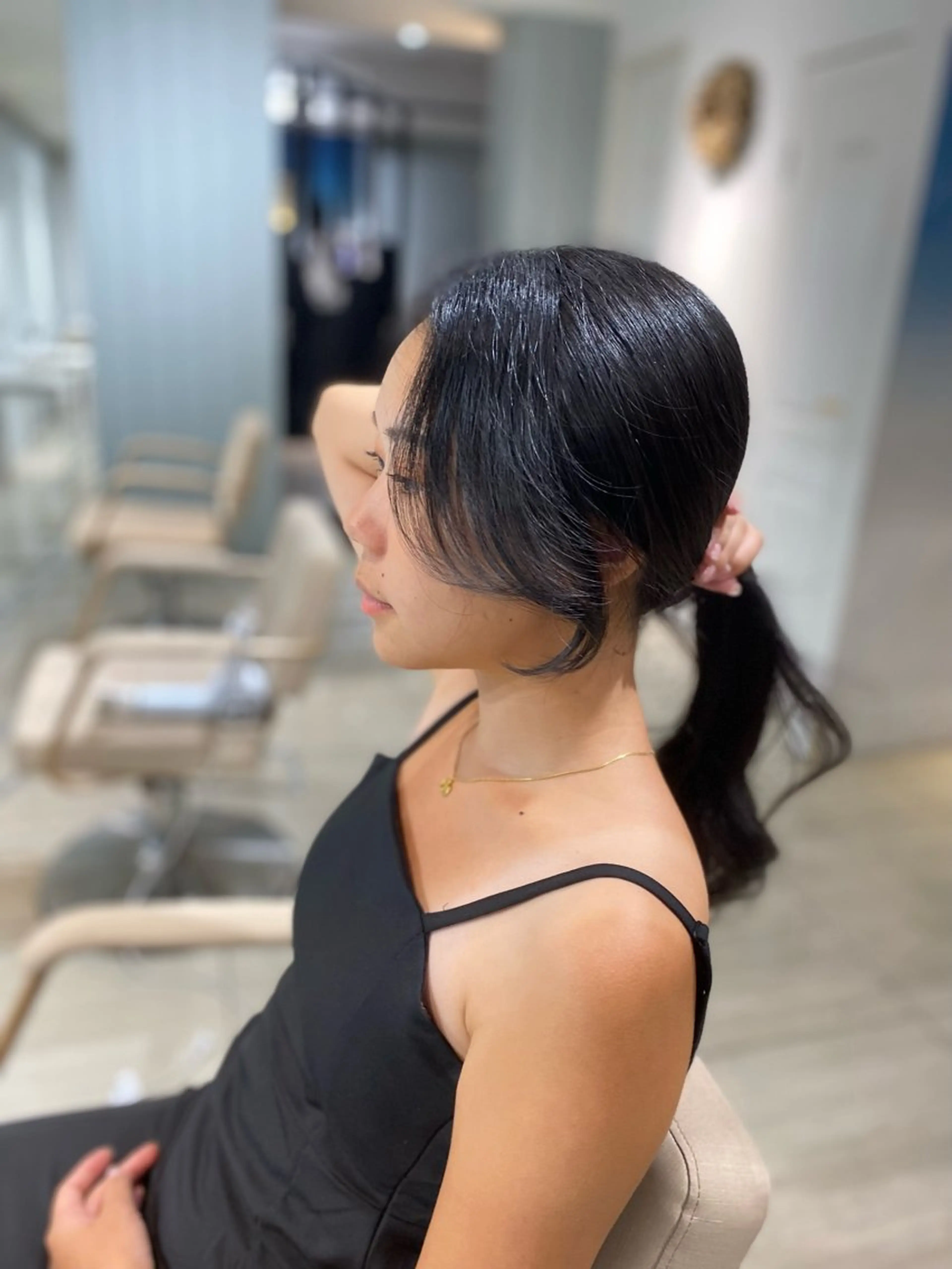 ミディアム カラー おくれ毛 カット ヘアセット 韓国風レイヤーカット 💎髪質改善"yuiのヘアスタイル