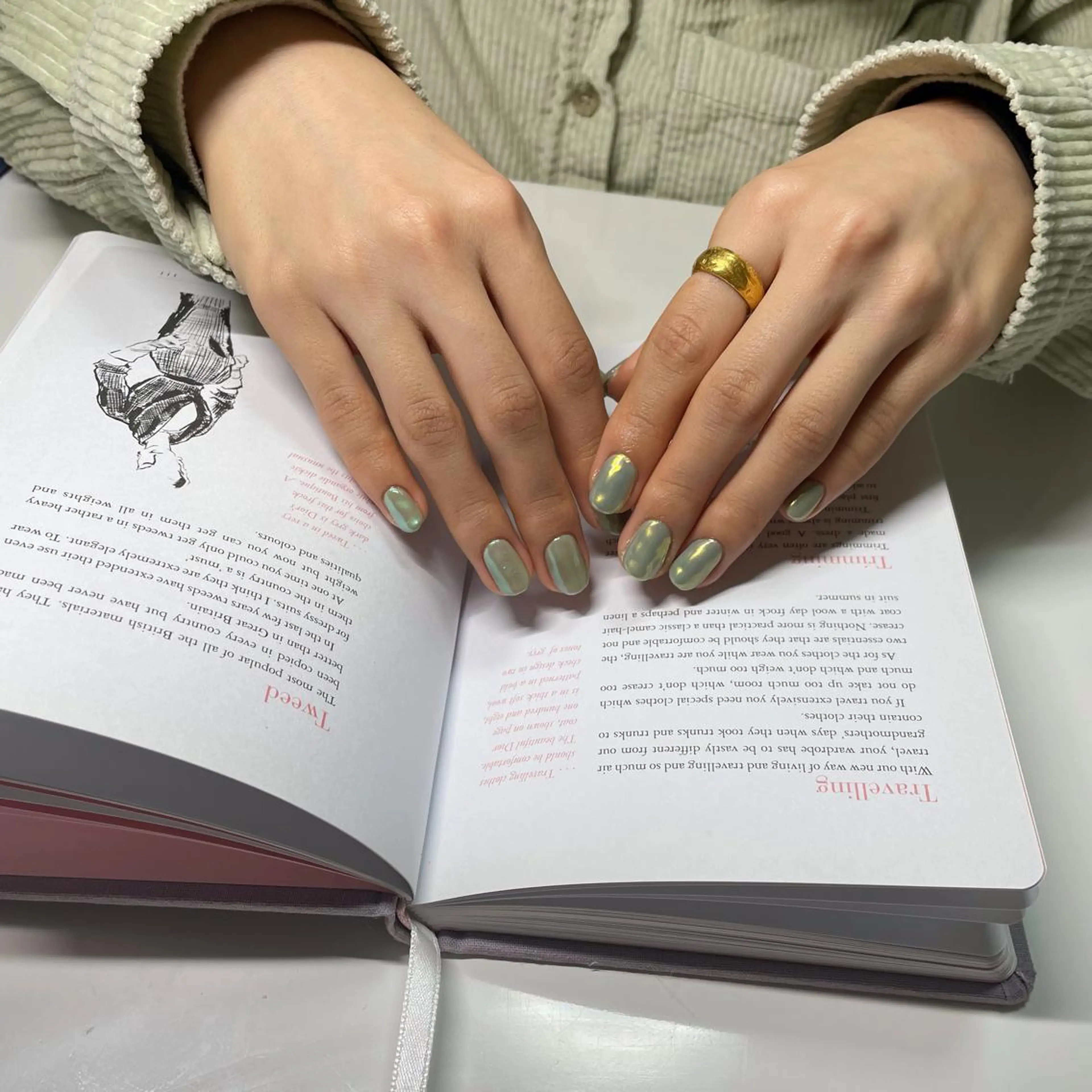 ネイル オーロラネイル グリーン シンプルネイル chai大阪上本町 sayakaのネイルデザイン