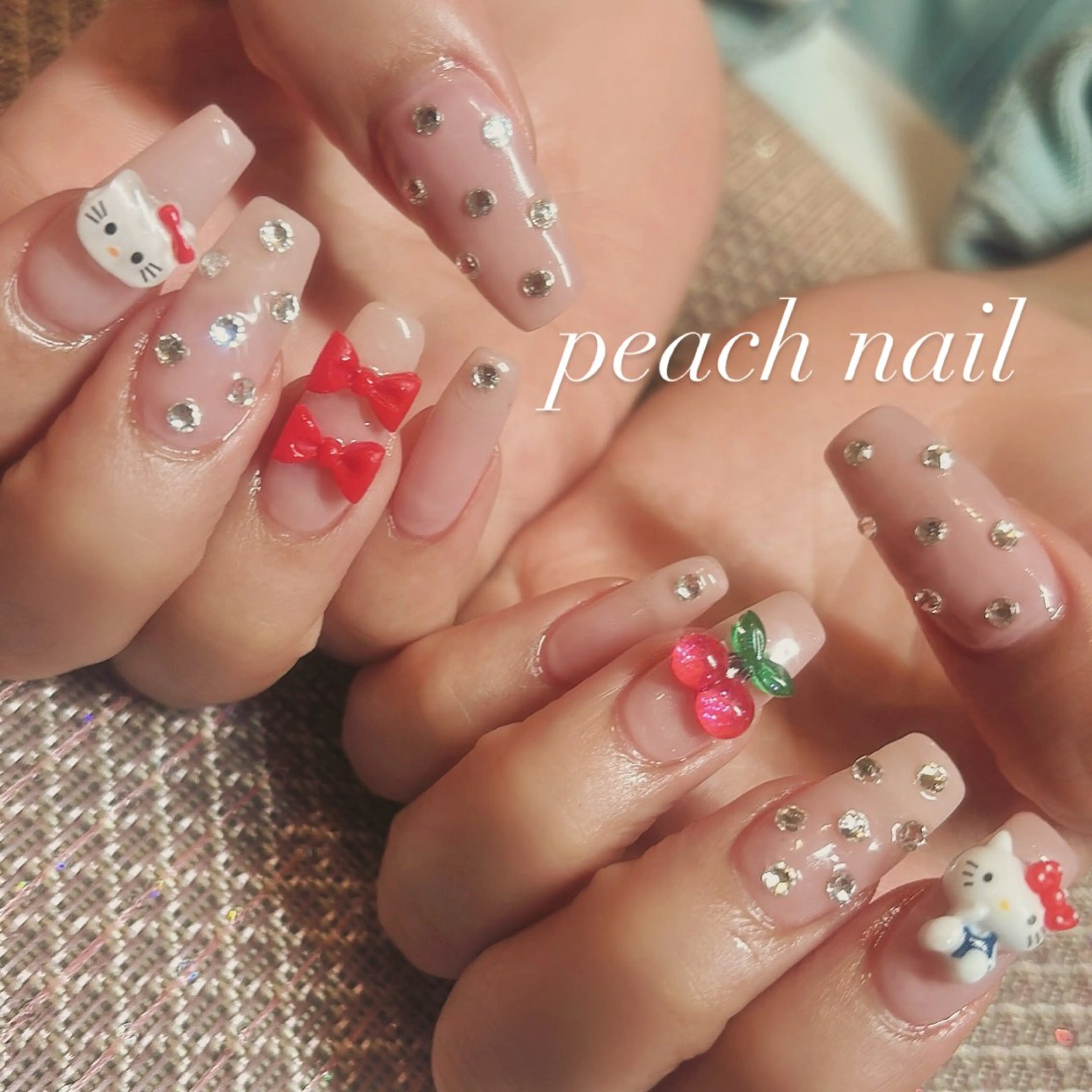 ネイル キラキラネイル 韓国ネイル ピンク リボン ワンホンネイル ハンドネイル . kiyomiのネイルデザイン
