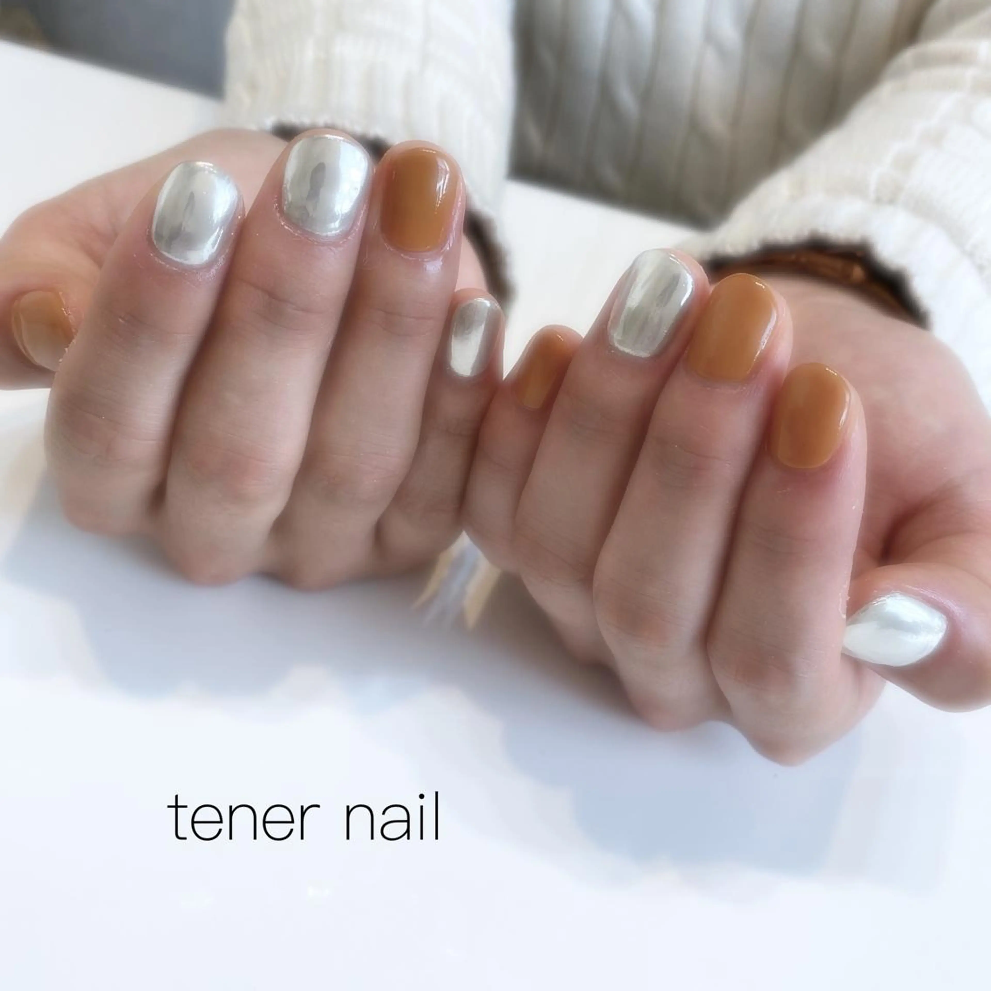 ネイル ブラウン ゴールド ラメ(グリッター) ミラーネイル シルバー tener  nail  テネルネイル所属・テネルネイル tener nailのネイルデザイン