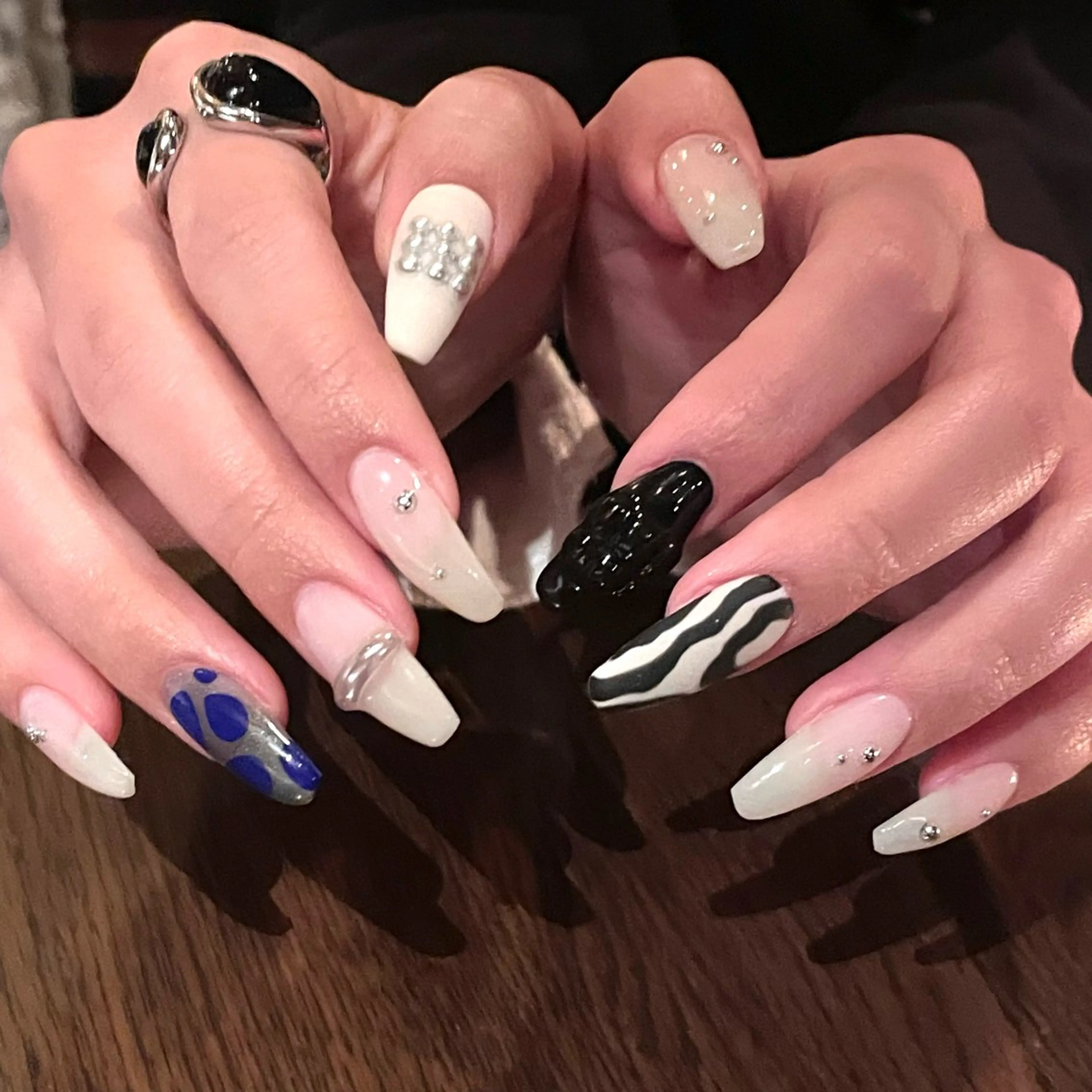 ネイル アートネイル ニュアンスネイル ハンドネイル OAK中目黒 ネイリスト Nicoのネイルデザイン