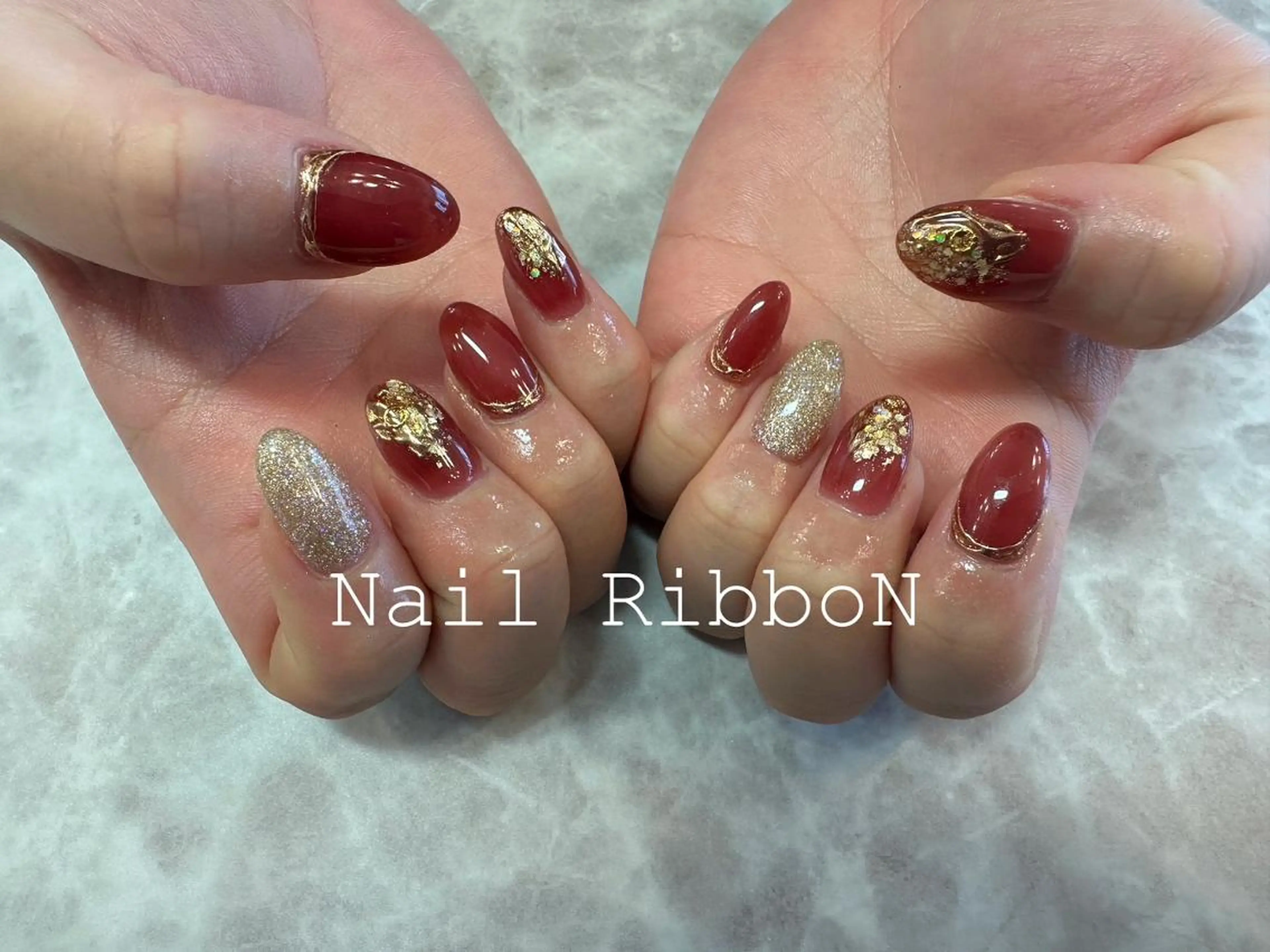 ネイル ネイルリボン 受付スタッフのネイルデザイン
