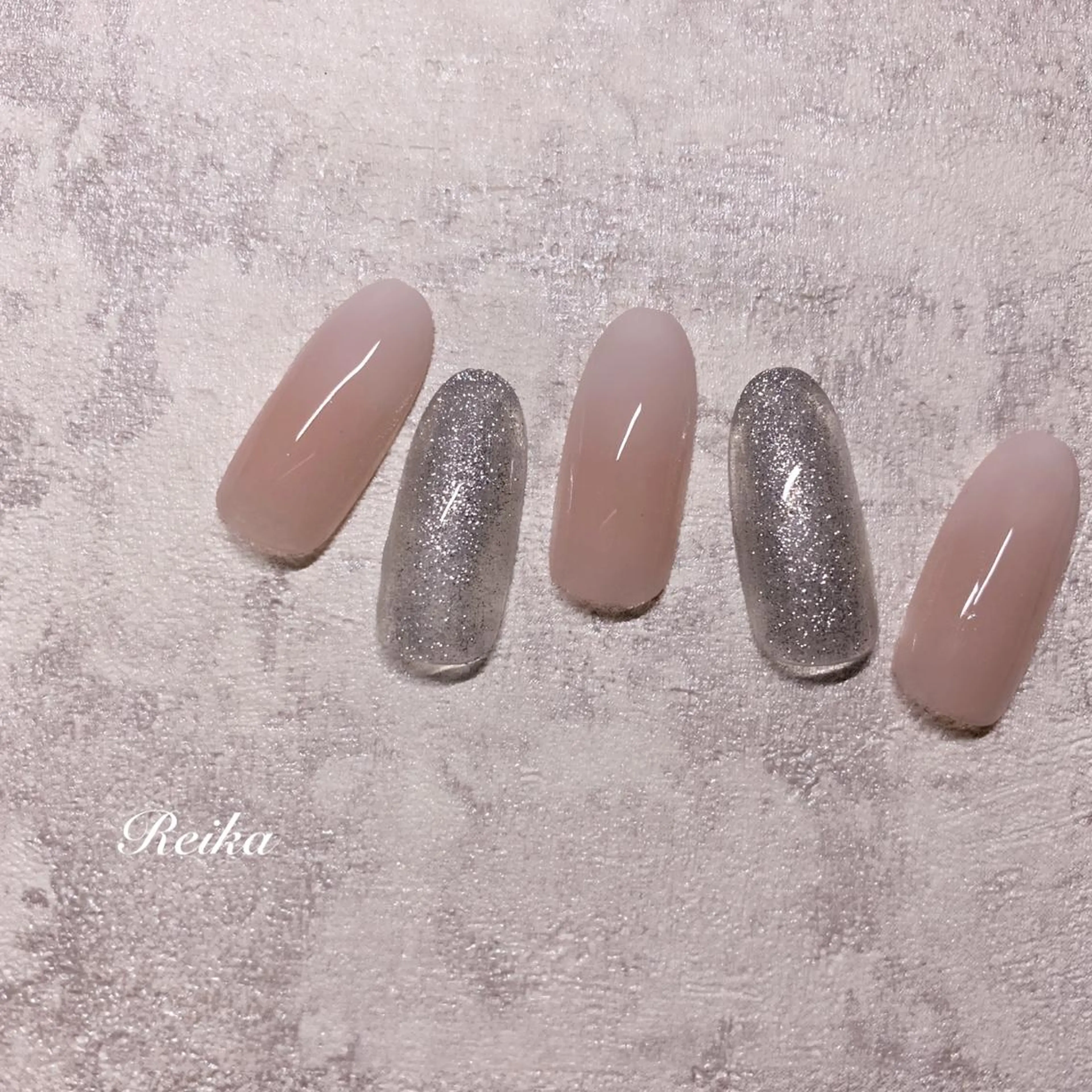 ネイル R nailのネイルデザイン