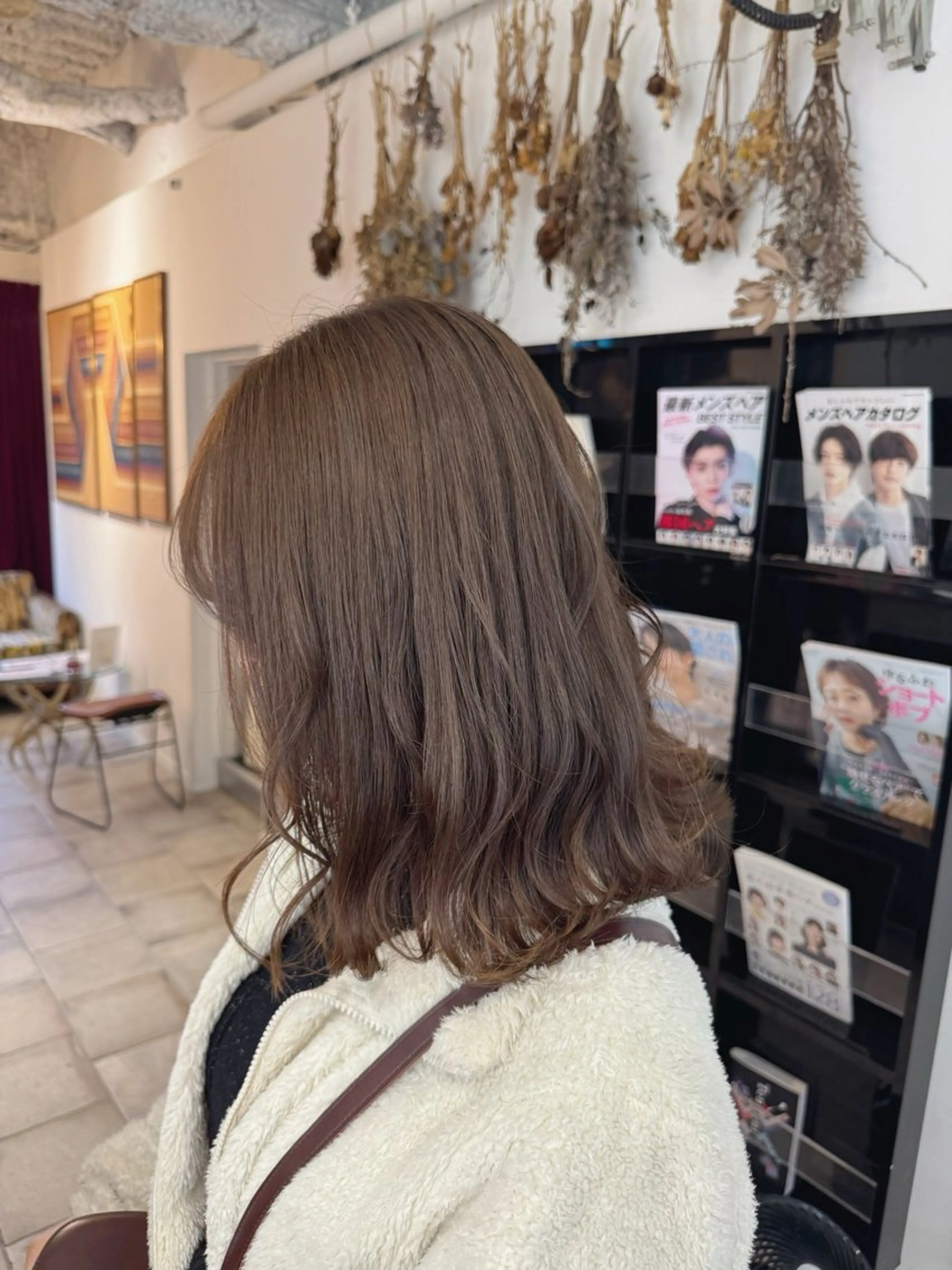 セミロング カラー ベージュカラー ヘアカラー トリートメント 🍒新家 さくら🍒のヘアスタイル