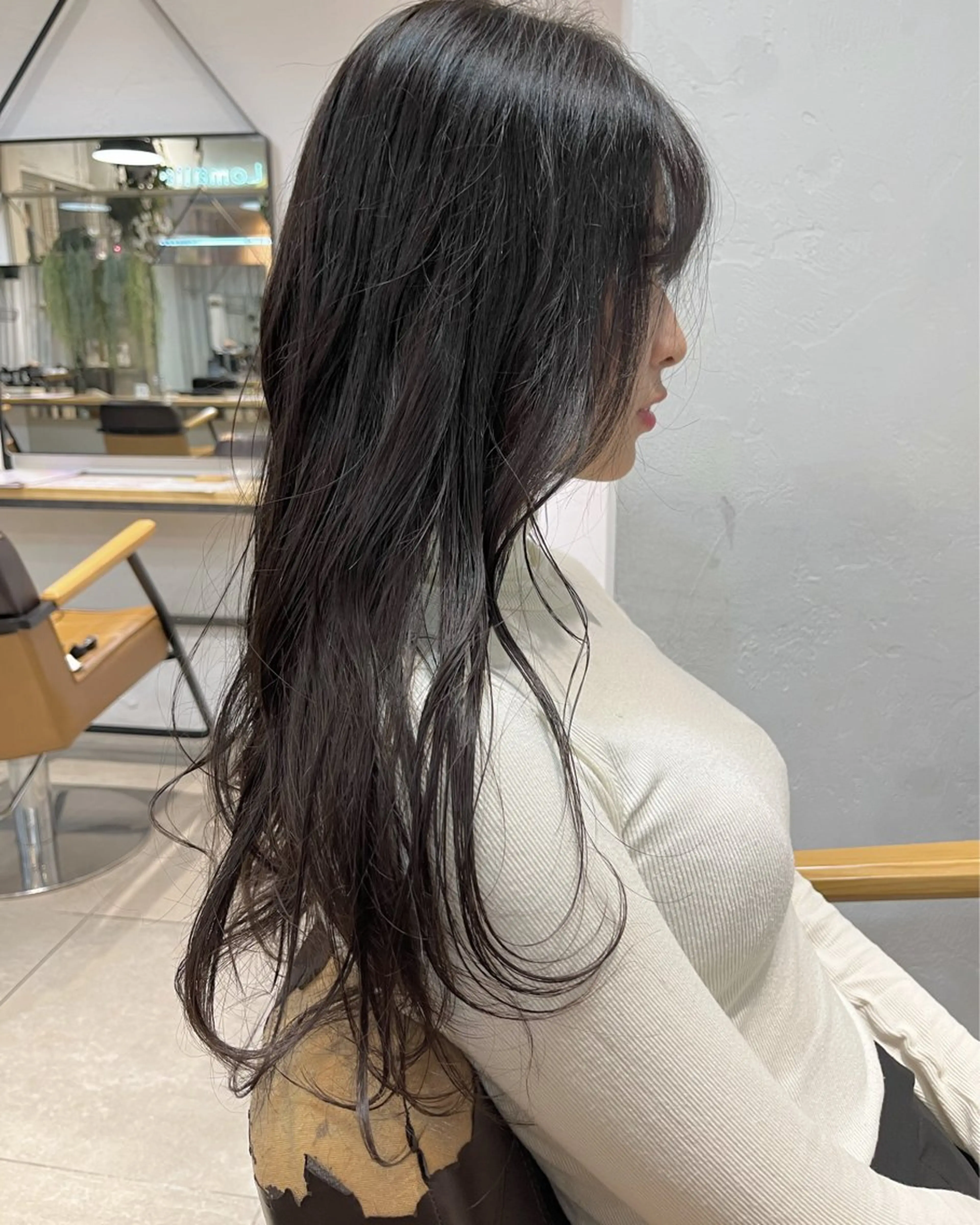 ロング カラー ナチュラルなヘア /ヨシダトモキのヘアスタイル