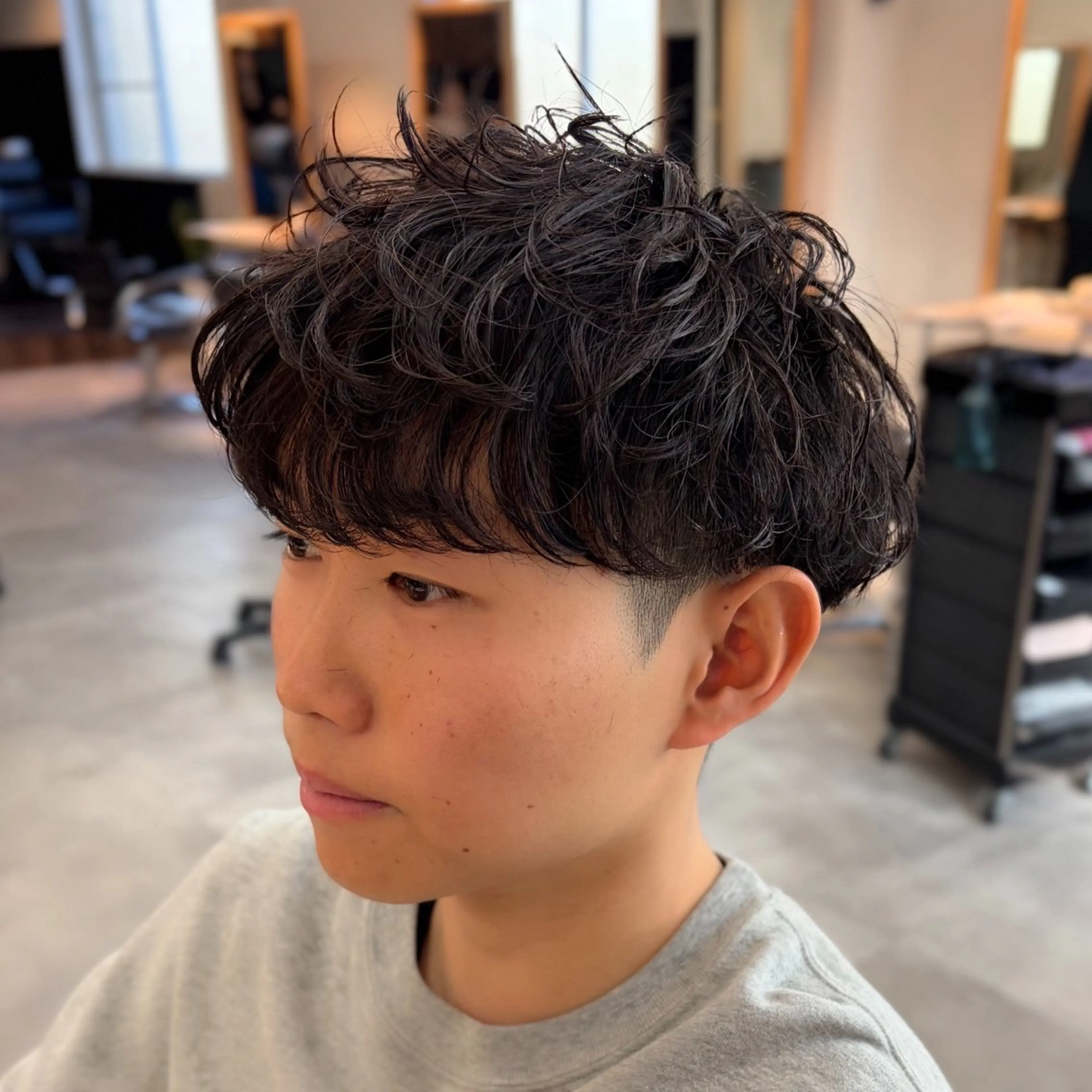 パーマ メンズ マッシュ メンズパーマ 刈り上げ カット パーマ 男の理想を叶える🔥 メンズパーマ特化｜関のヘアスタイル