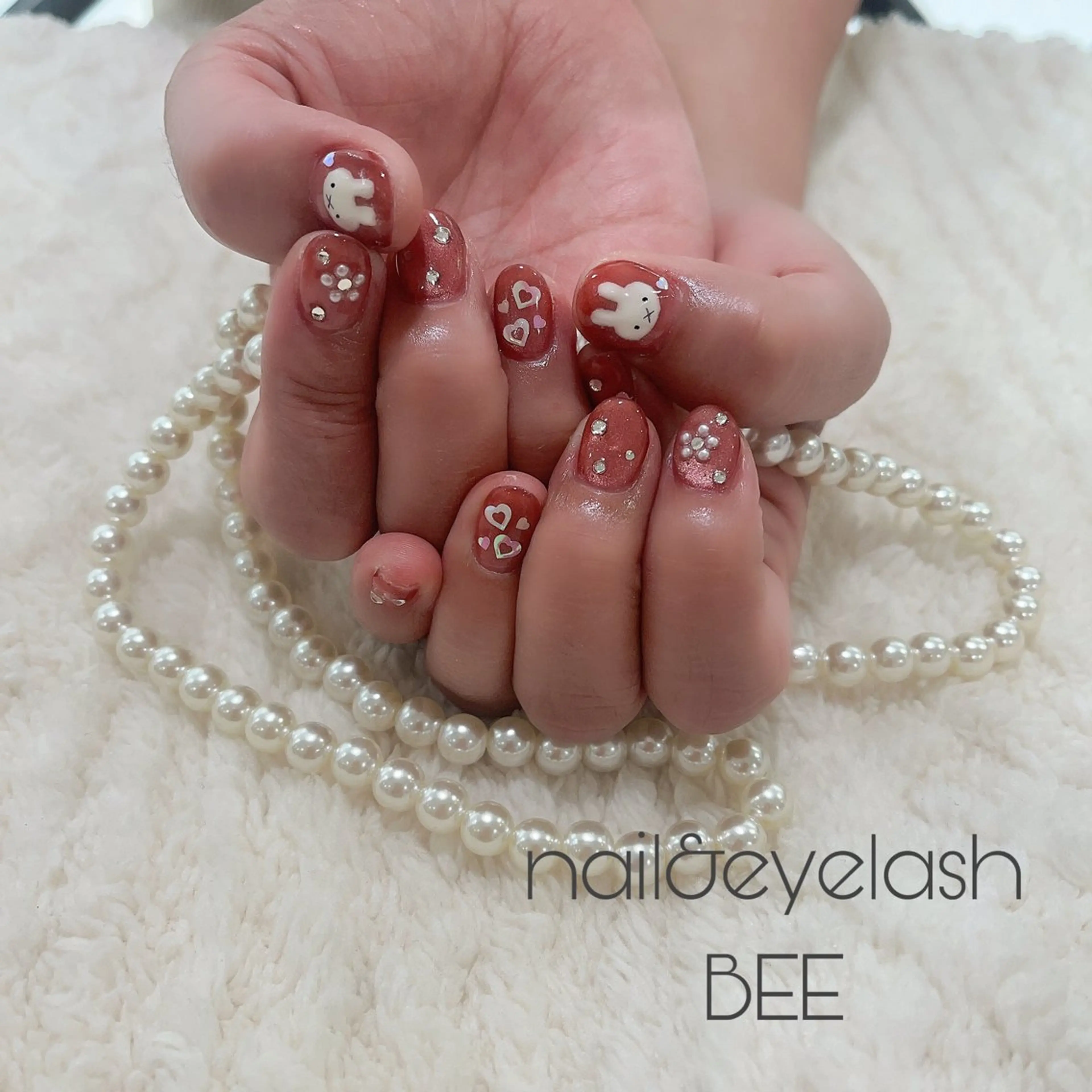 ネイル NailBee銀座店 🤎Akaのネイルデザイン