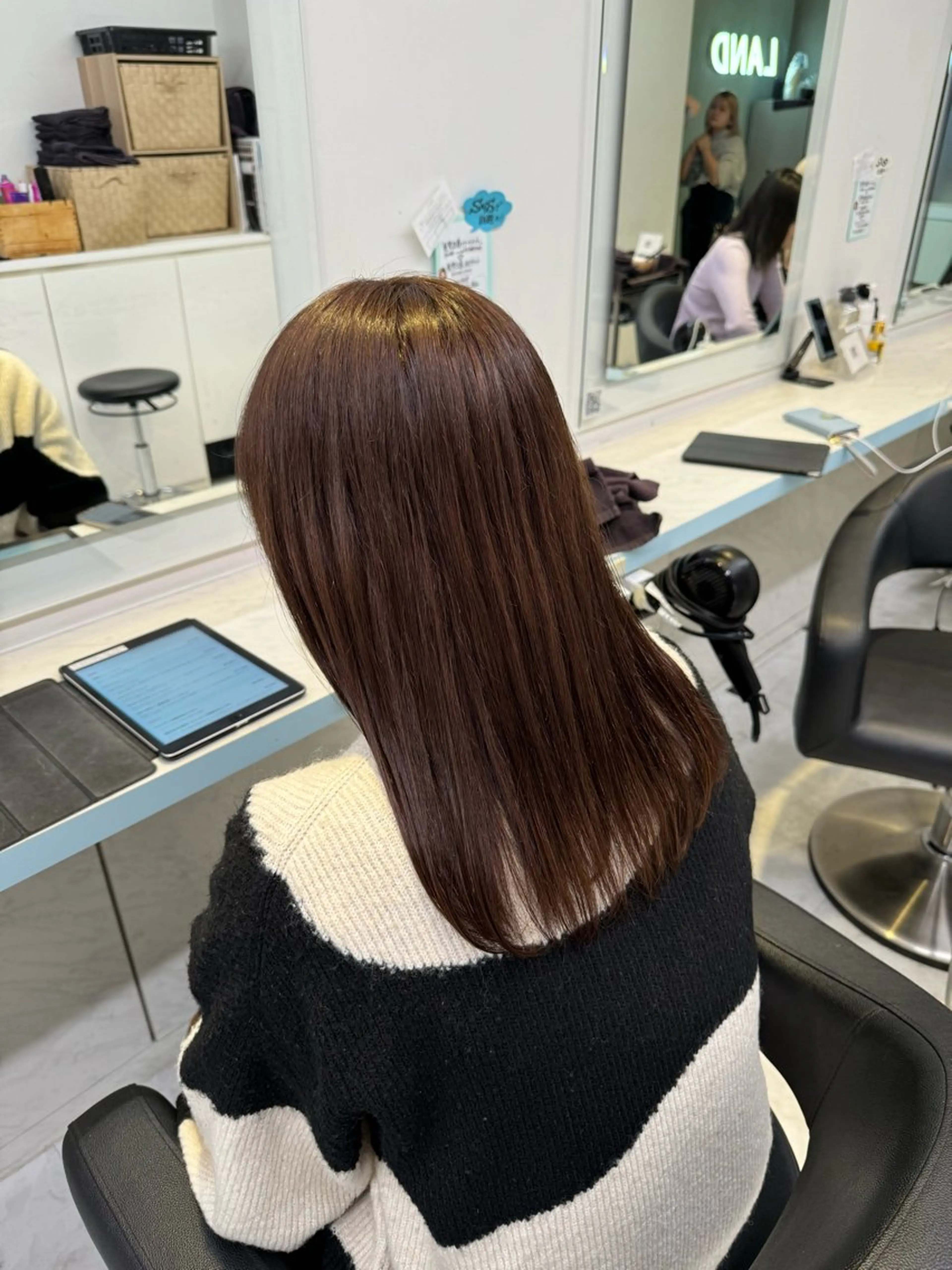 セミロング ヘアカラー 🩷モテ髪＆透明感 🩷ミルクティー🩷のヘアスタイル