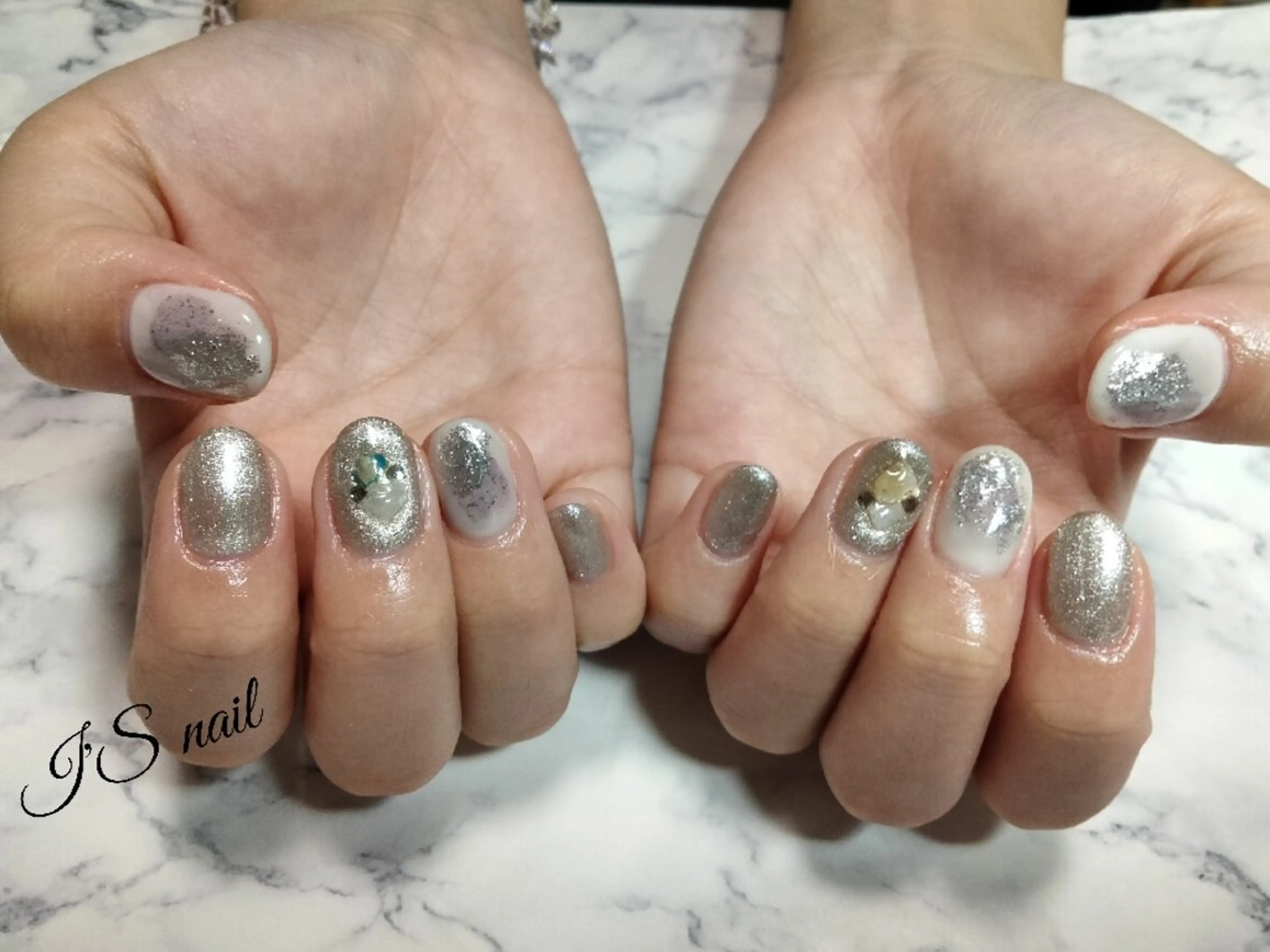ネイル シルバー I'S nail 佐野のネイルデザイン