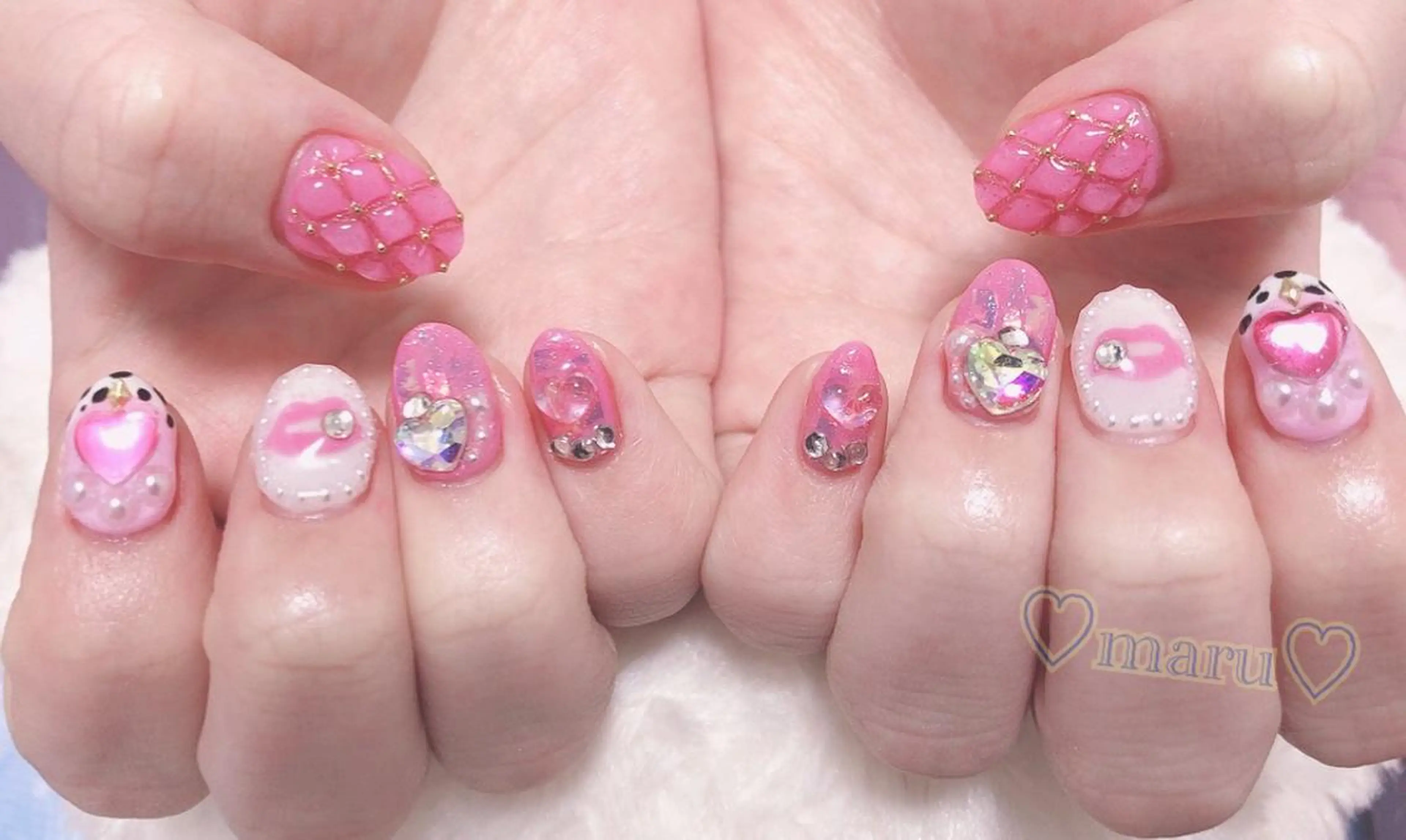 ネイル ハンドネイル フットネイル まるみ ♡のネイルデザイン