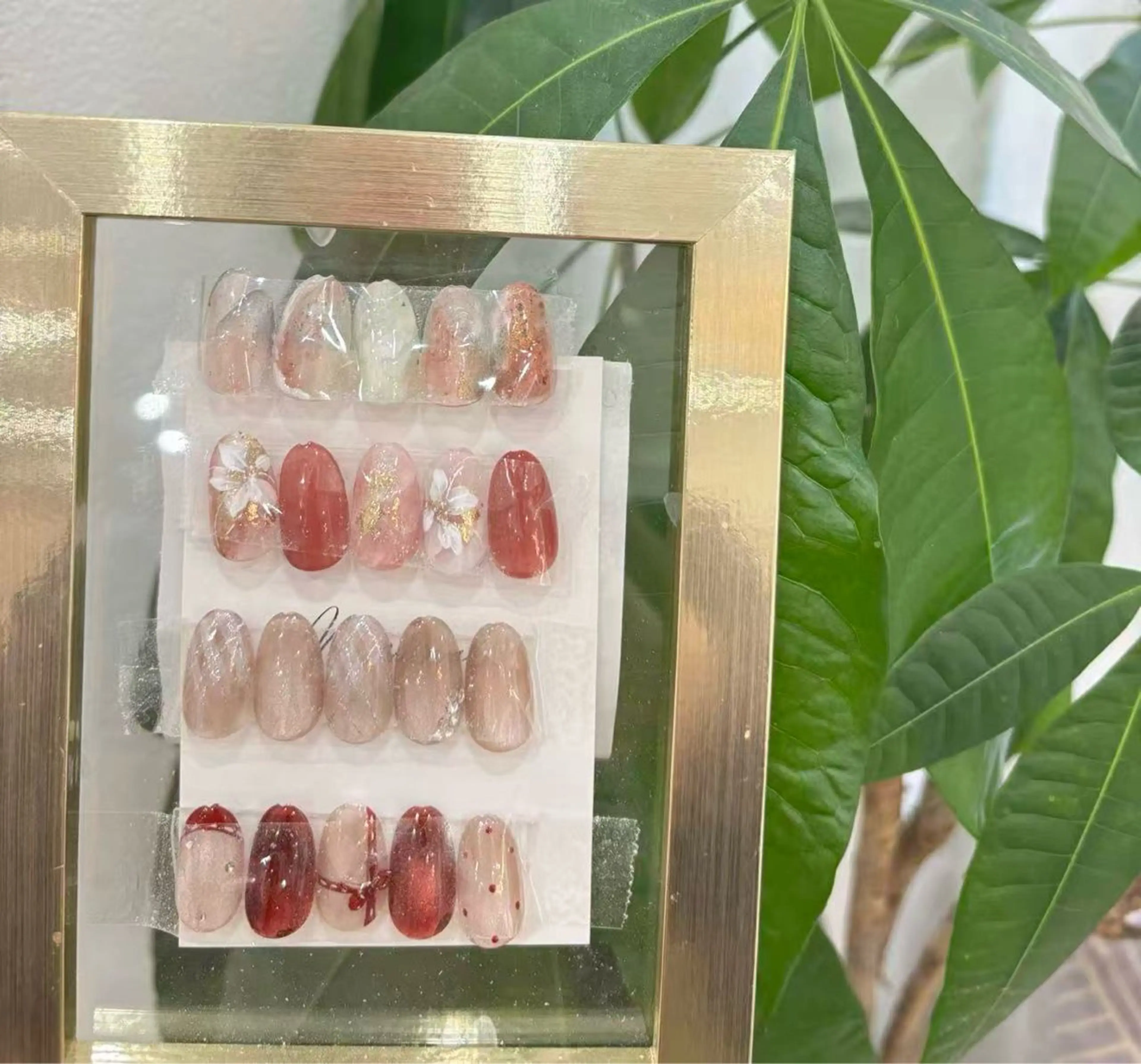 ネイル 蘇 茉莉のネイルデザイン