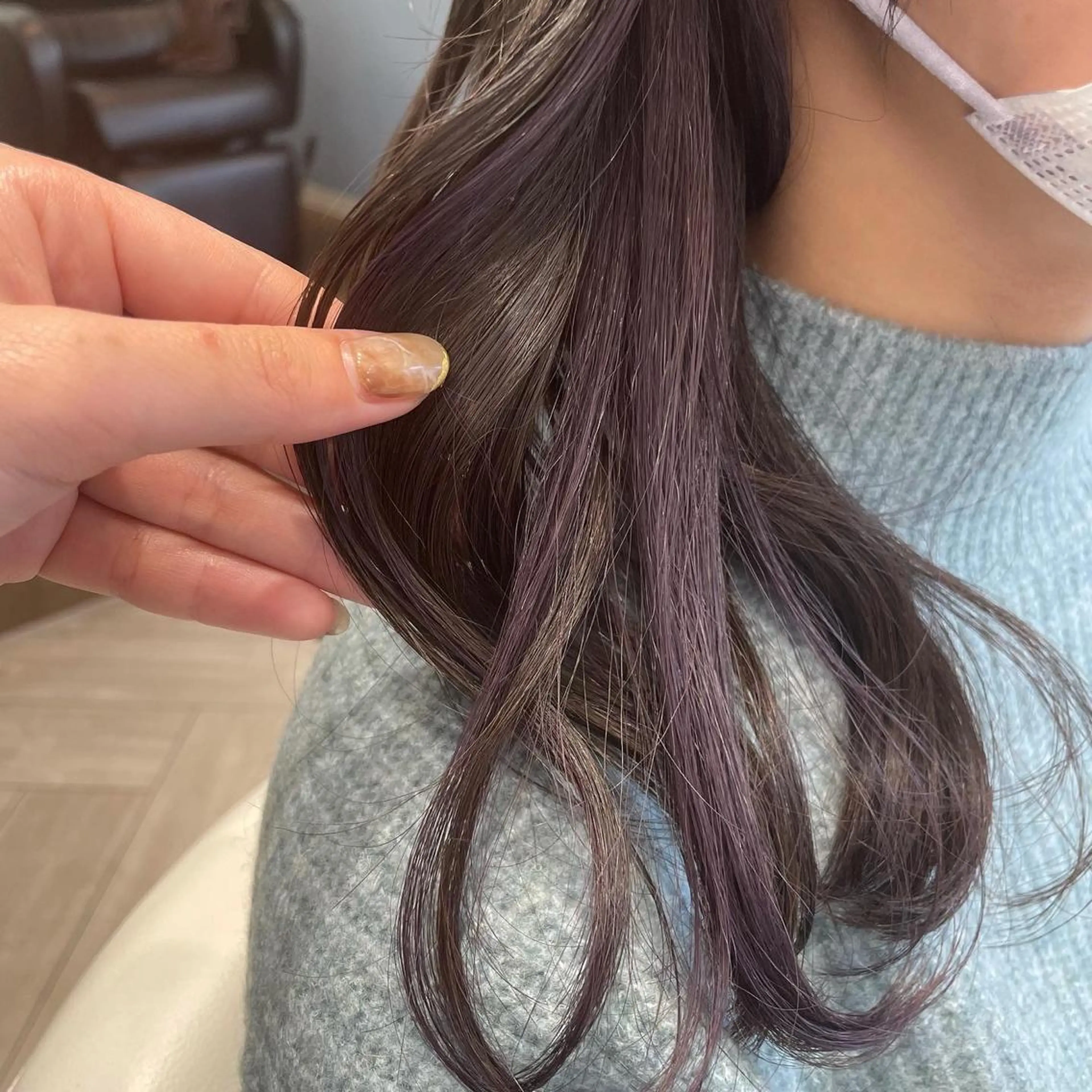 ミディアム ヘアカラー トリートメント 亀山 由里菜のヘアスタイル