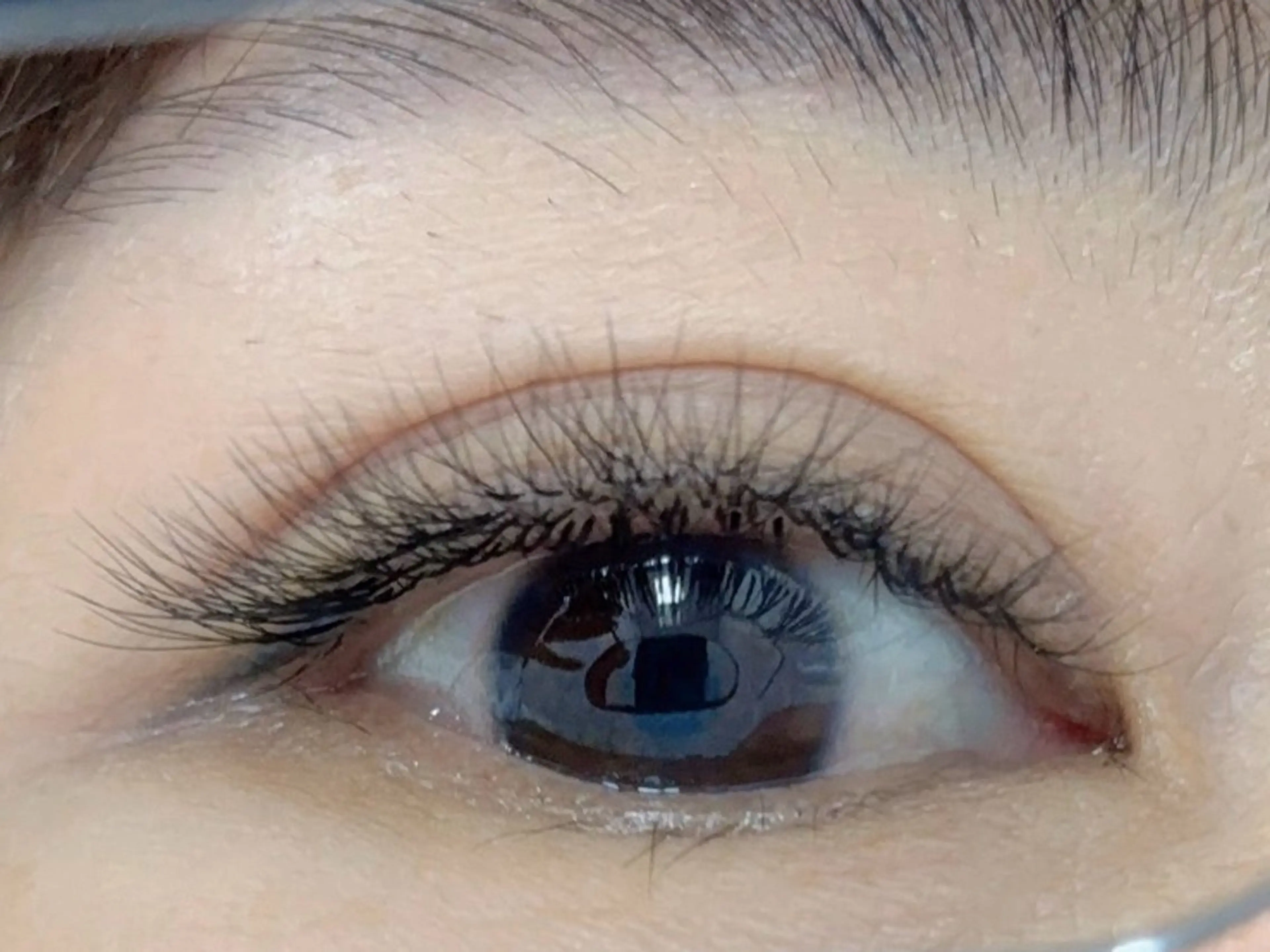 マツエク・マツパ 束感まつ毛 カラーマツエク フラットラッシュ パリジェンヌラッシュリフト まつげパーマ マツエク Queen Salonのエステ・リラクイメージ