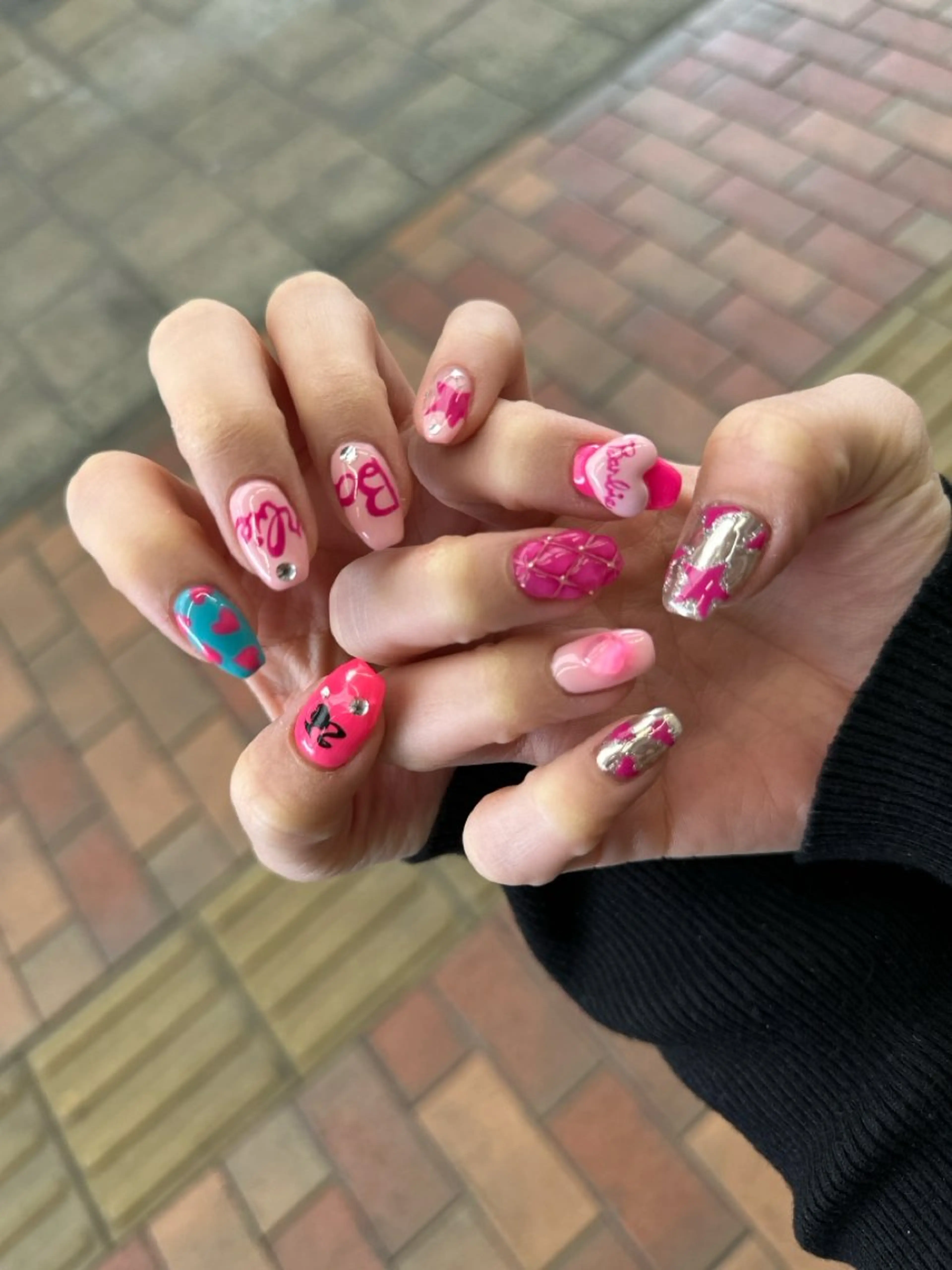 ネイル ストーンネイル ハンドネイル nail salon  ∞ mikanal ∞所属・nailsalon ∞ ﾐｶﾅﾙ ∞のネイルデザイン