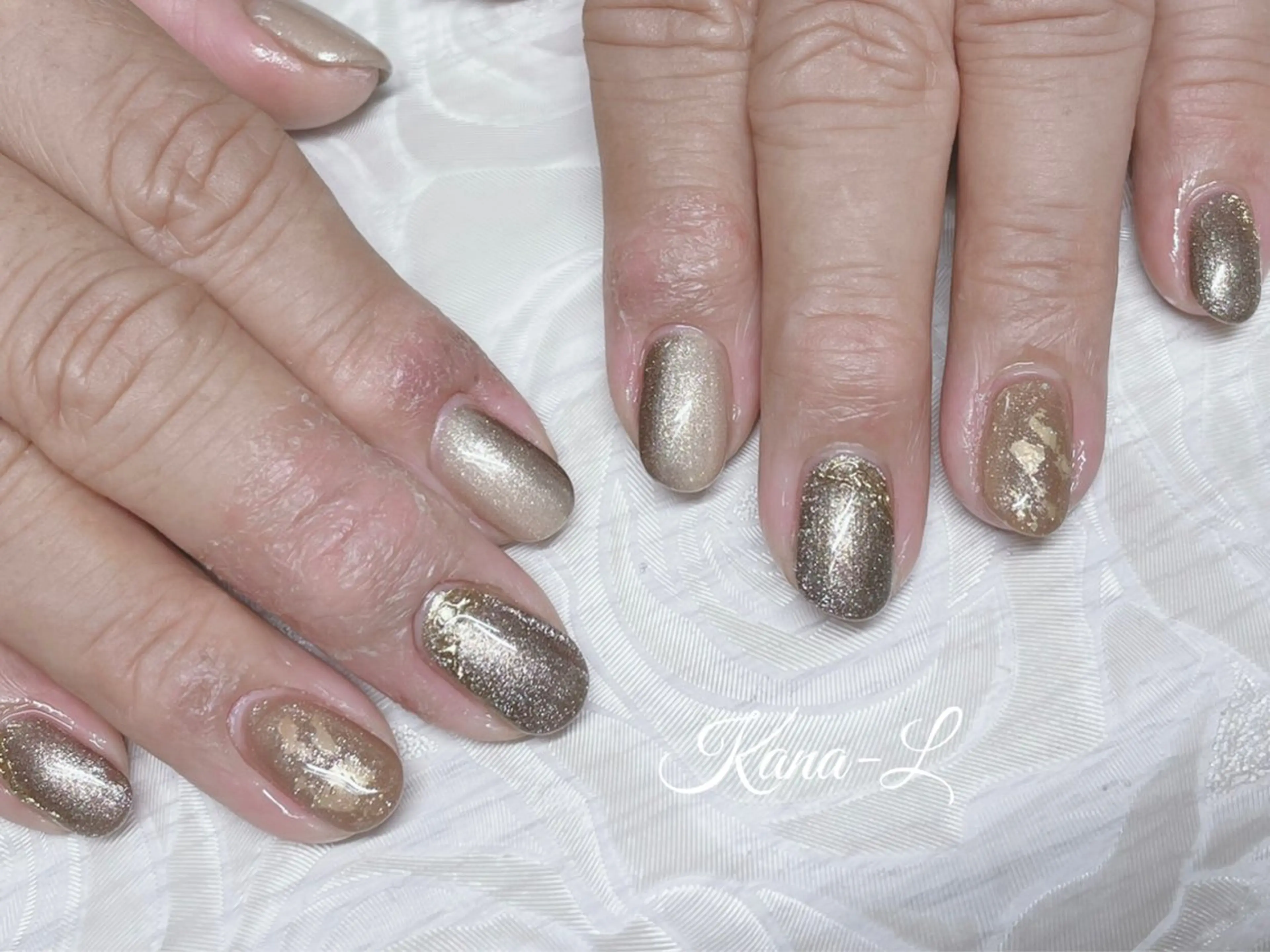 ネイル ジェルネイル キラキラネイル マグネットネイル ニュアンスネイル パラジェル 芦辺 香奈のネイルデザイン