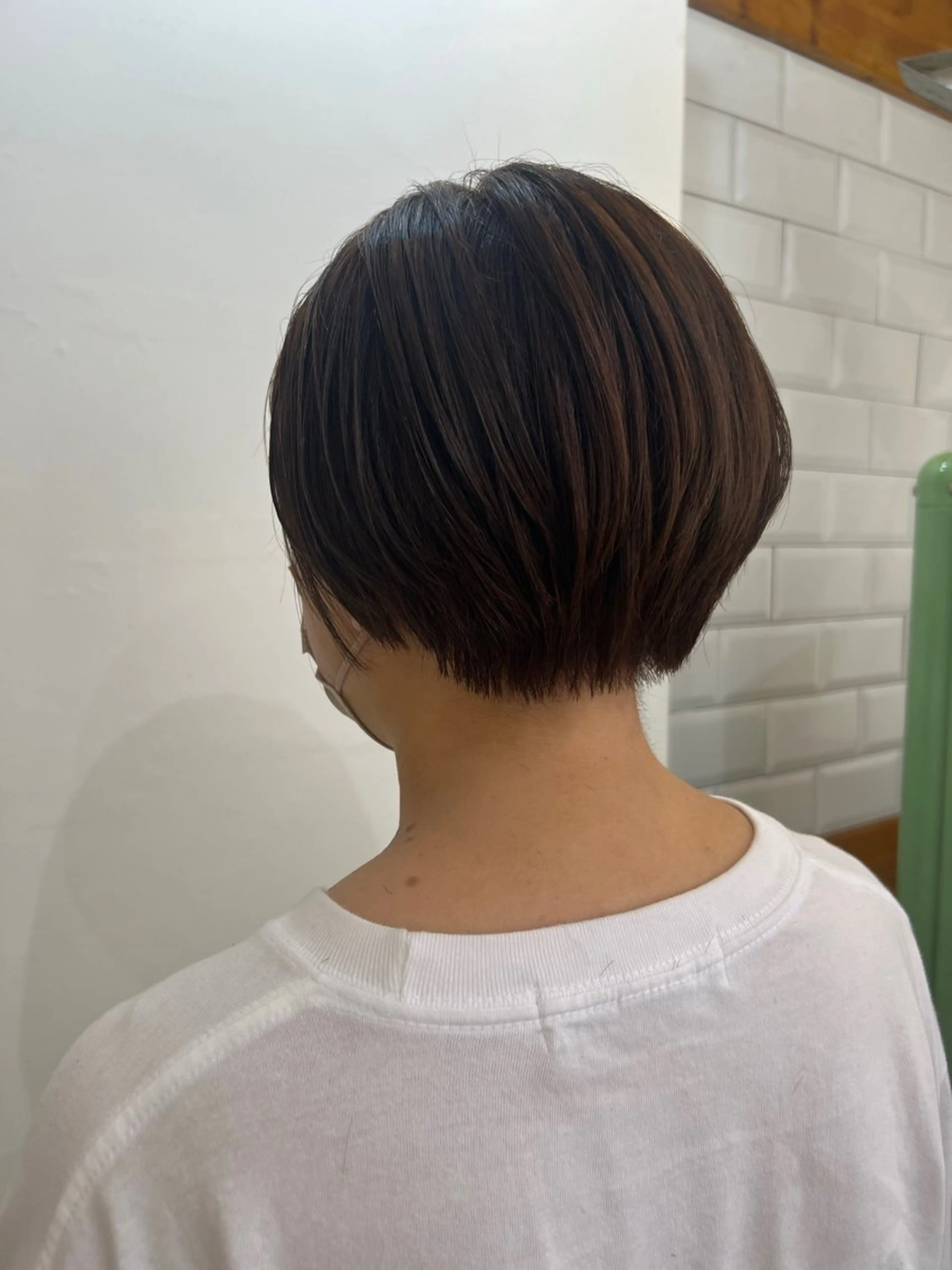 ショート カラー デザインカラー イヤリングカラー ハイライトカラー ボブ 顔周りカット KANA/ボブ/ インナーカラー/艶髪のヘアスタイル