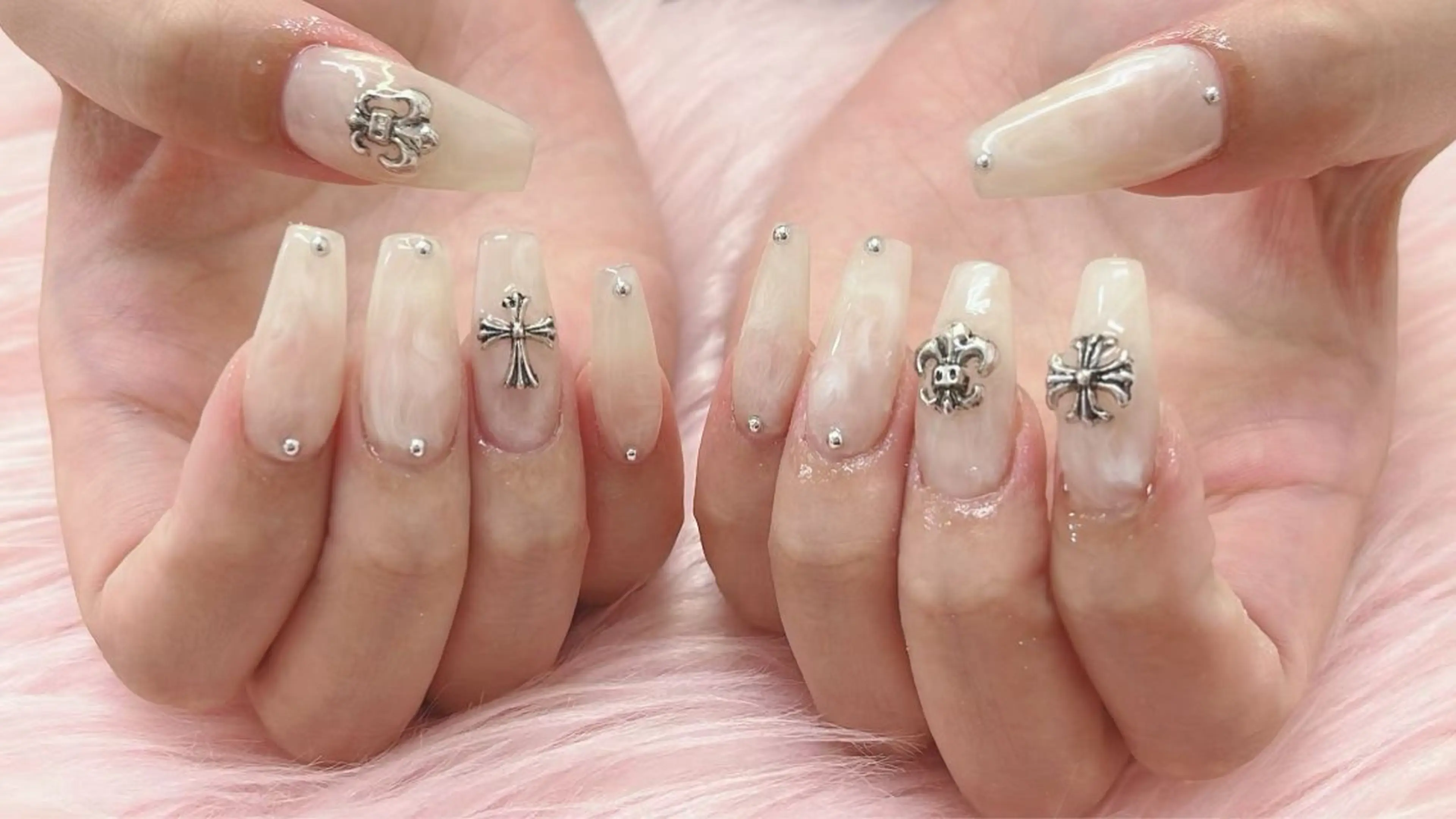 ネイル ハンドネイル ハンドケア 💜MIYA nail川崎店のネイルデザイン