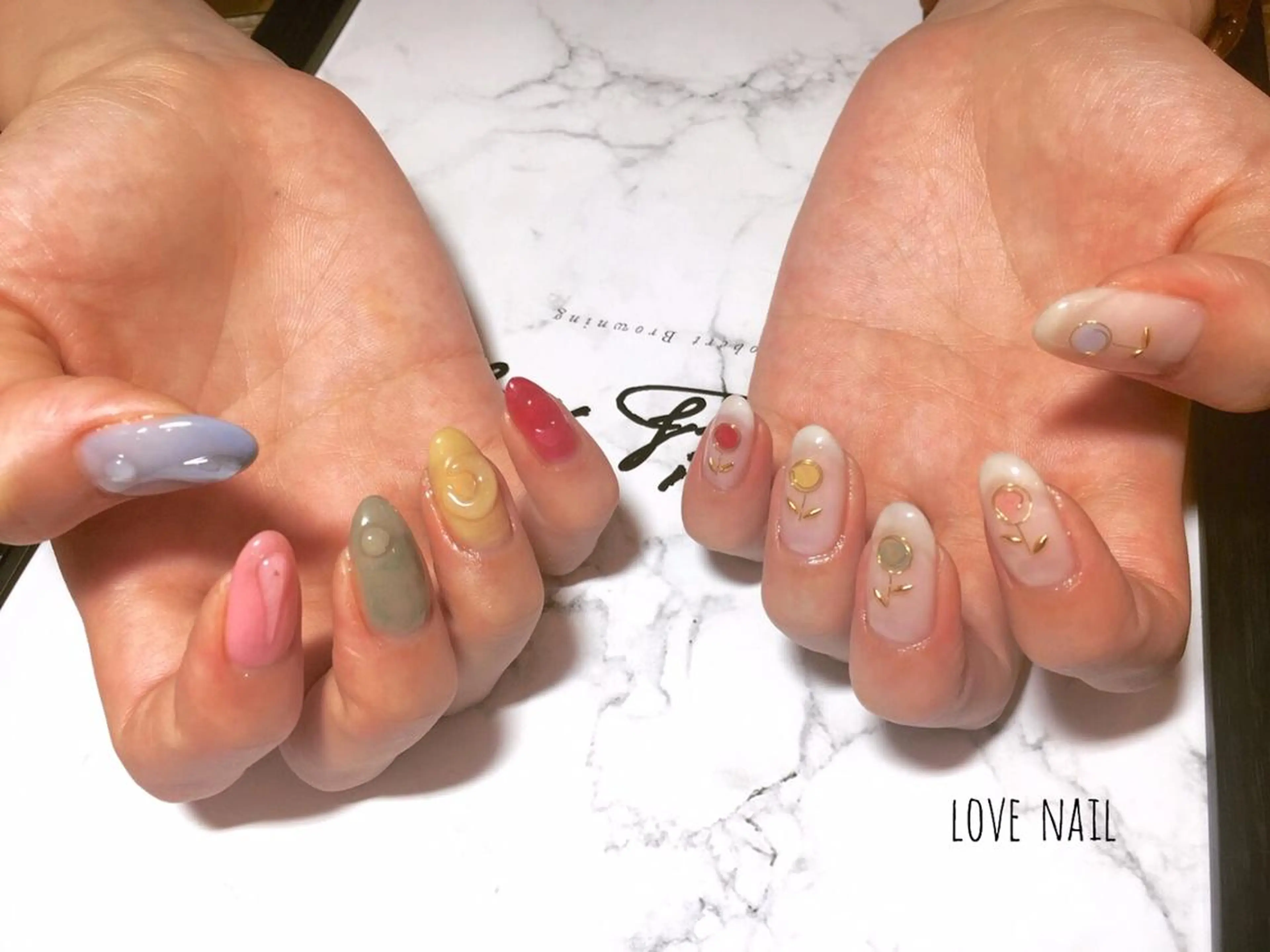 ネイル ハンドネイル LOVE NAIL 💕Sonoのネイルデザイン
