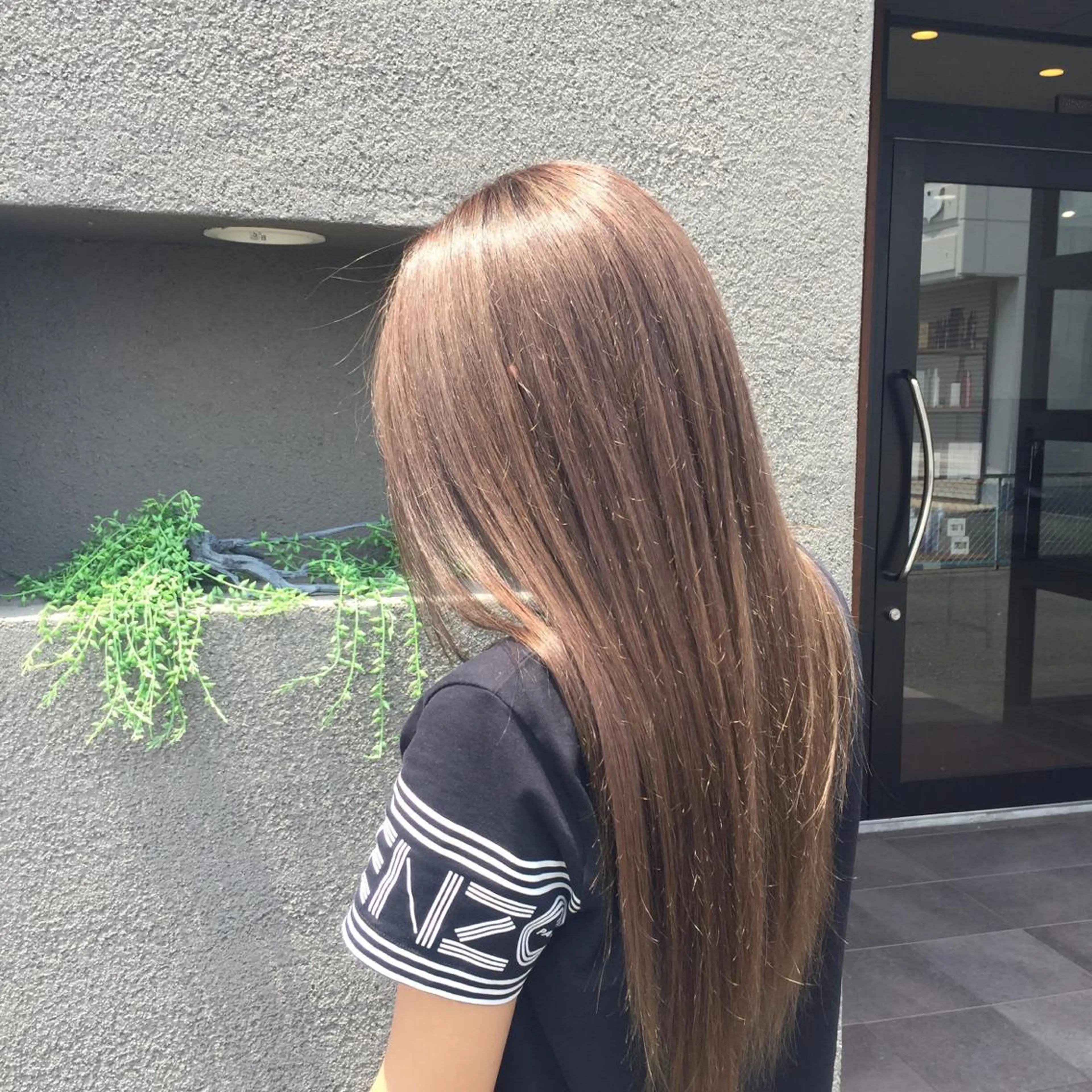 ロング ヘアカラー maco 艶感ハイトーン🦋のヘアスタイル