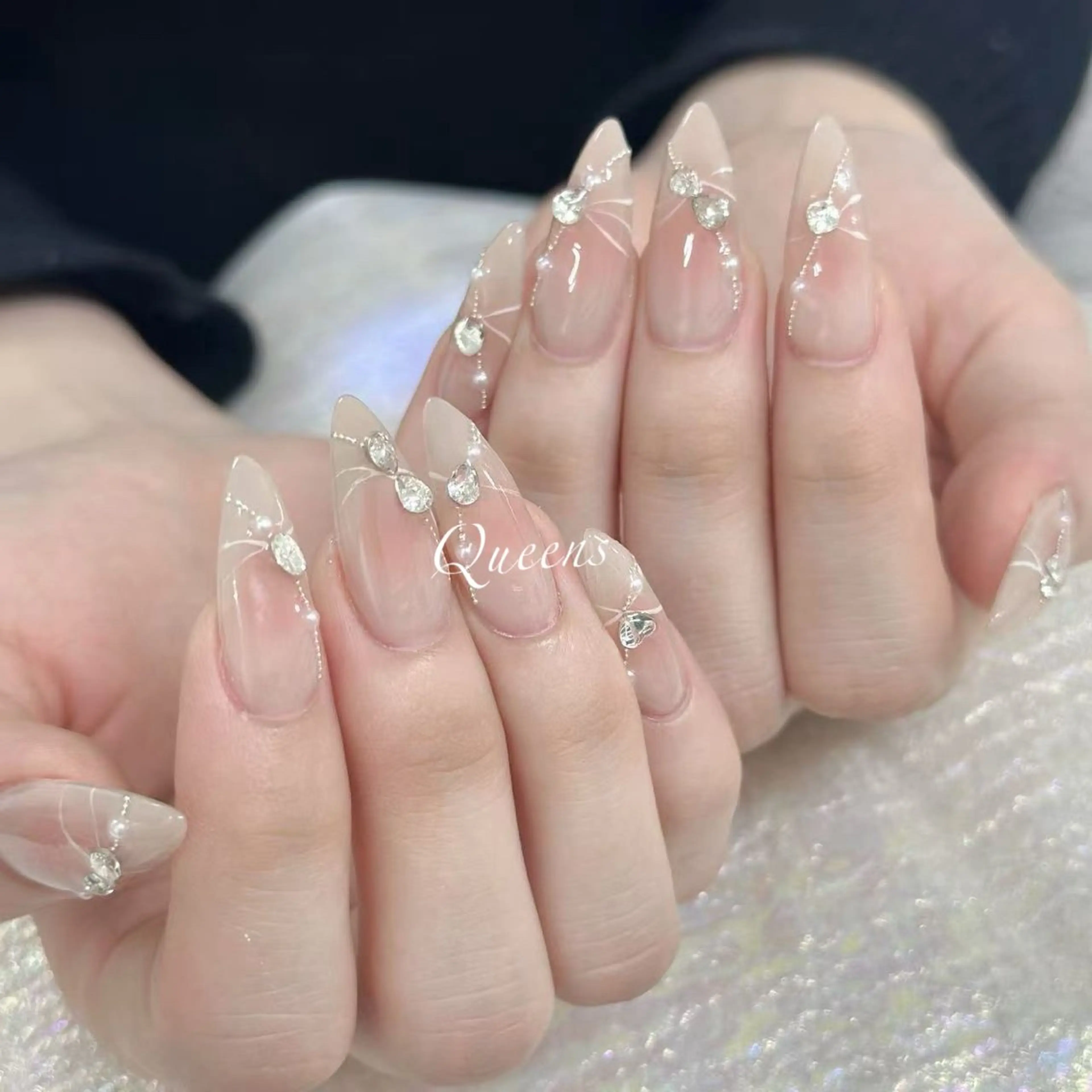 ネイル ハンドネイル Queens 榊 まおのネイルデザイン