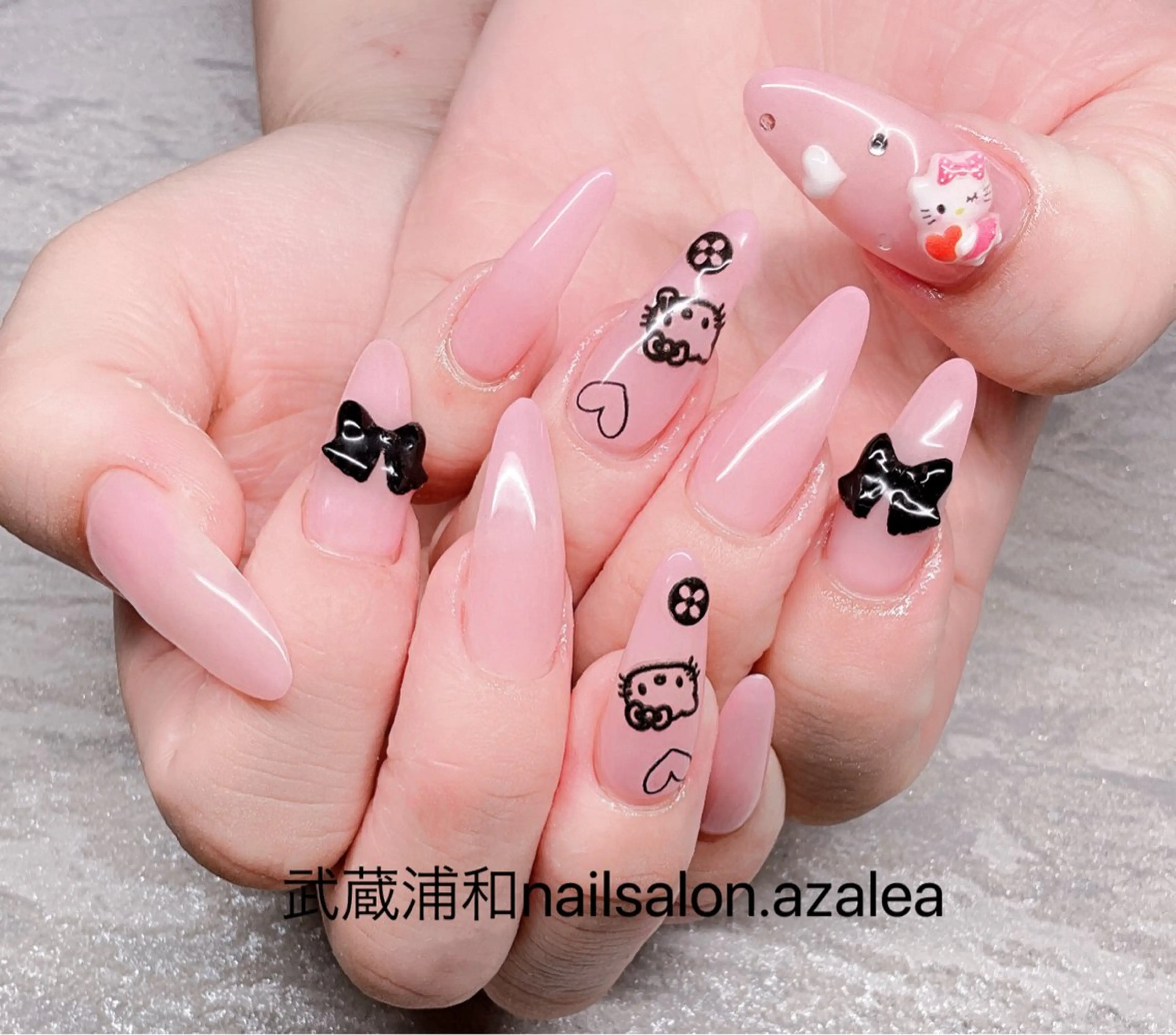 ネイル ハンドネイル R inのネイルデザイン