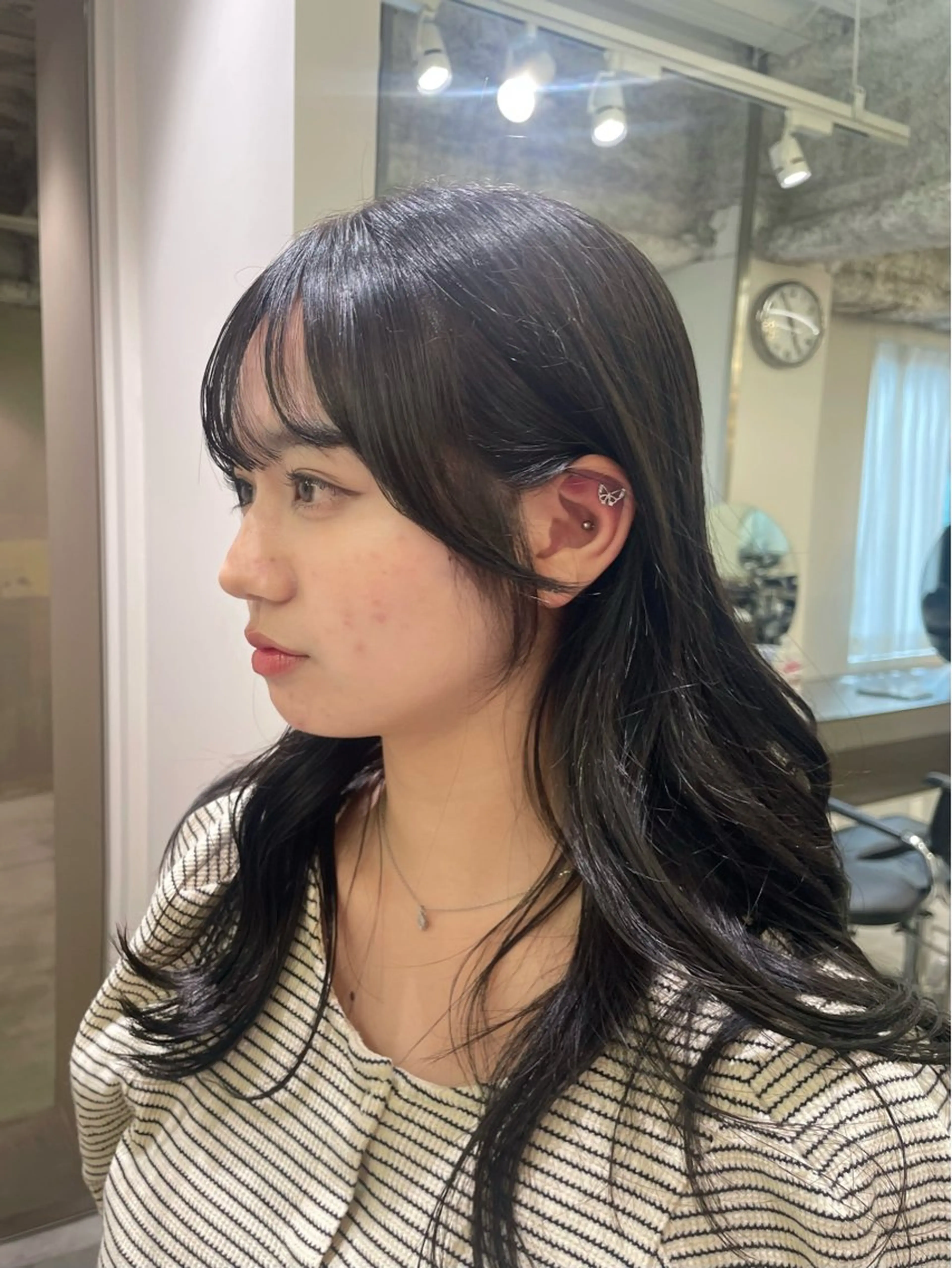 ミディアム elena byartefice所属・安達 萌花のヘアスタイル