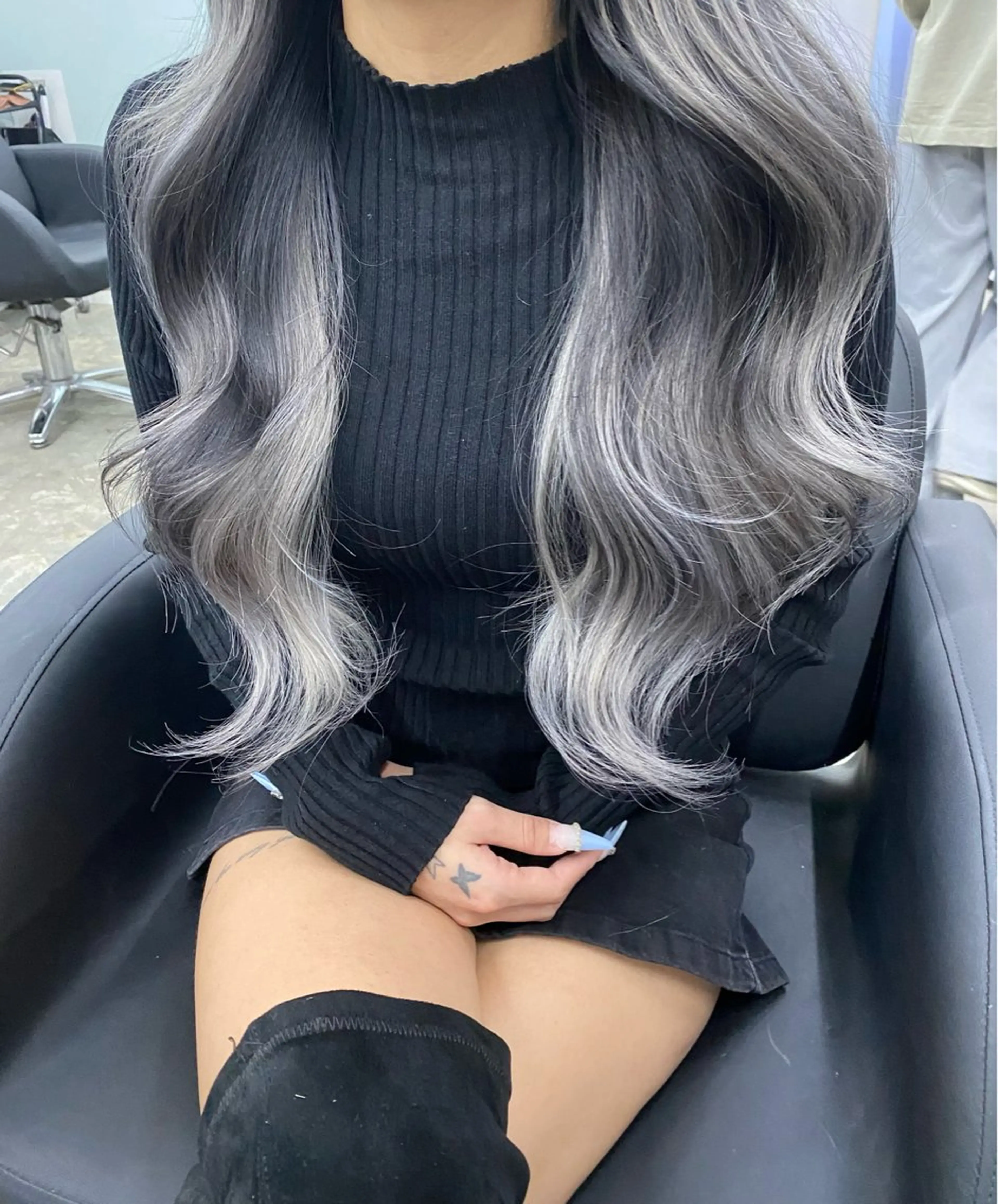 ロング カラー デザインカラー カット ヘアカラー トリートメント 魅力引き出しヘア🐾 るくものヘアスタイル