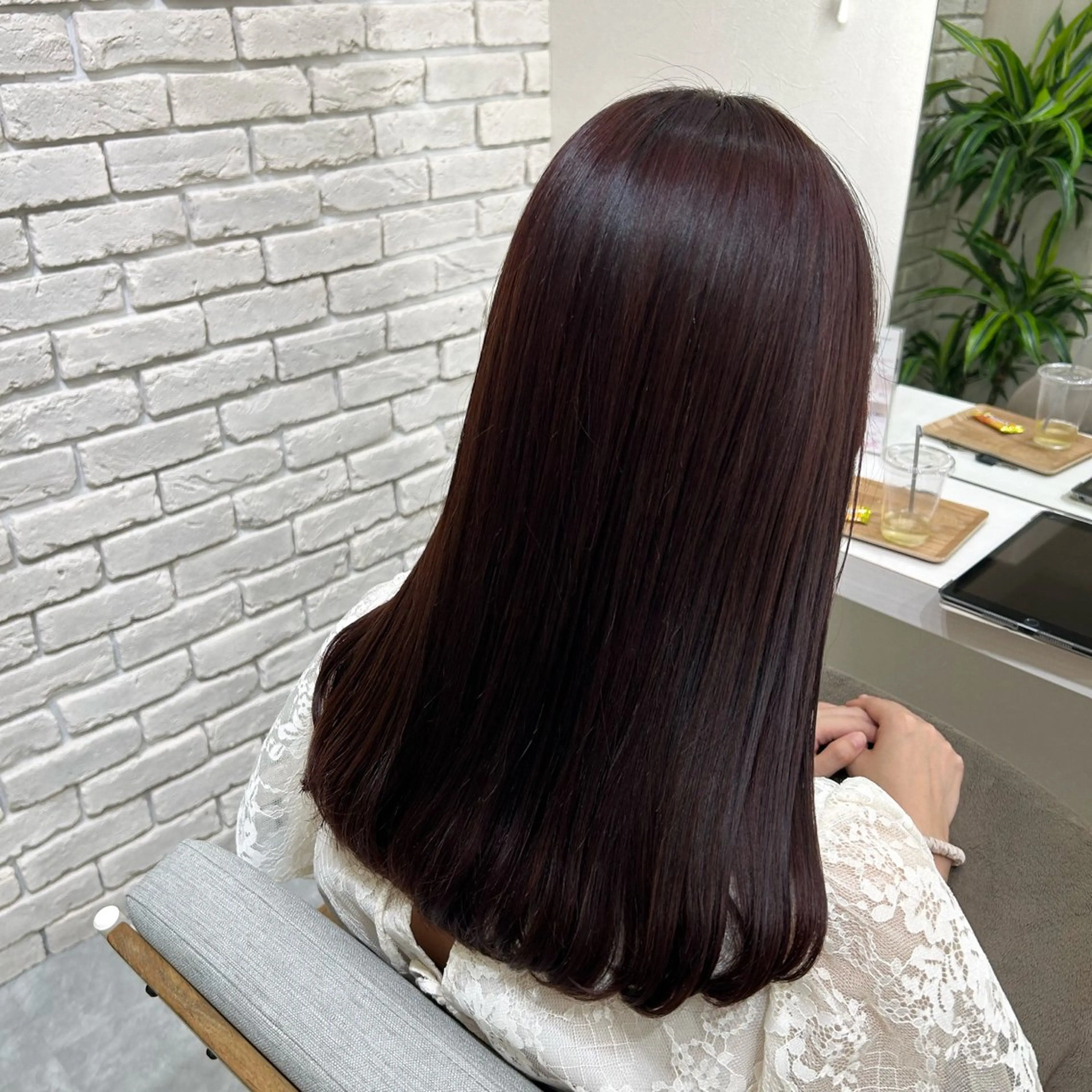 セミロング カラー ヘアアレンジ カット ヘアカラー トリートメント 髪質改善&艶感カラー 🪄岡井美結のヘアスタイル