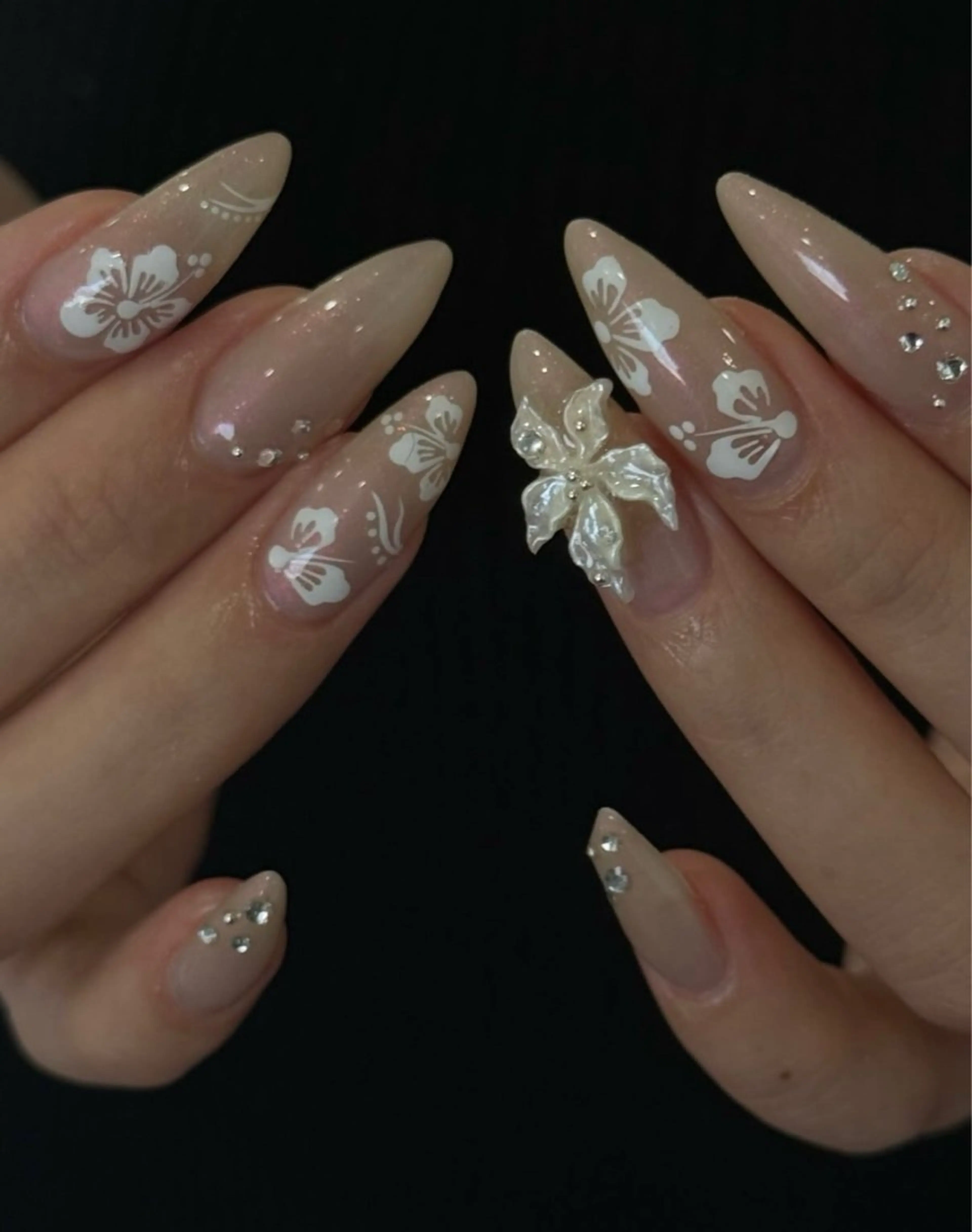 ネイル ハンドネイル BERA NAILSのネイルデザイン