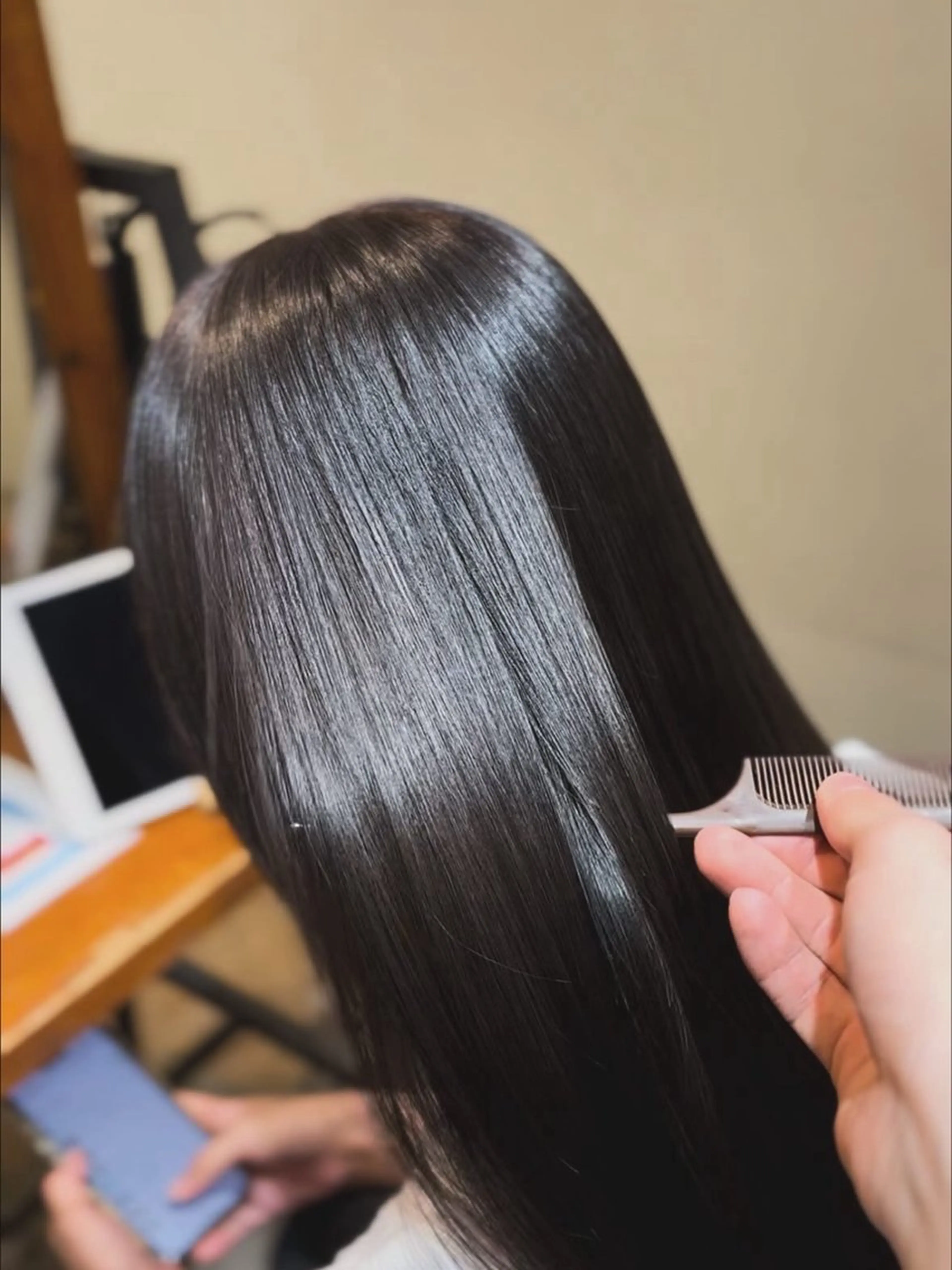 ミディアム 縮毛矯正 トリートメント ブリーチなしWカラー 縮毛矯正・清水天空のヘアスタイル