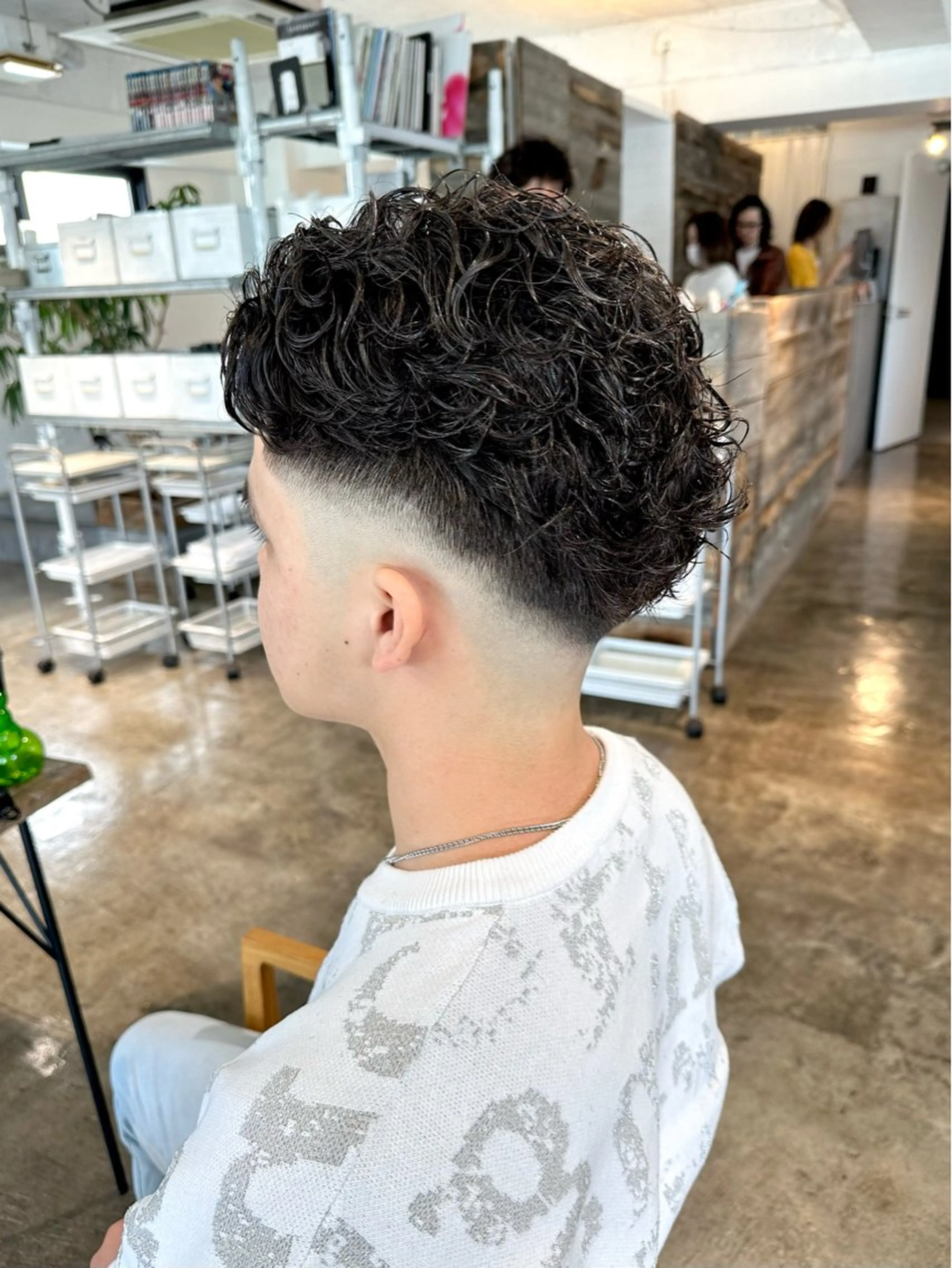 メンズ オールバック フェードカット メンズパーマ スキンフェード カット パーマ トリートメント 骨格補正施術/メンズ 専門美容師/YUYAのヘアスタイル