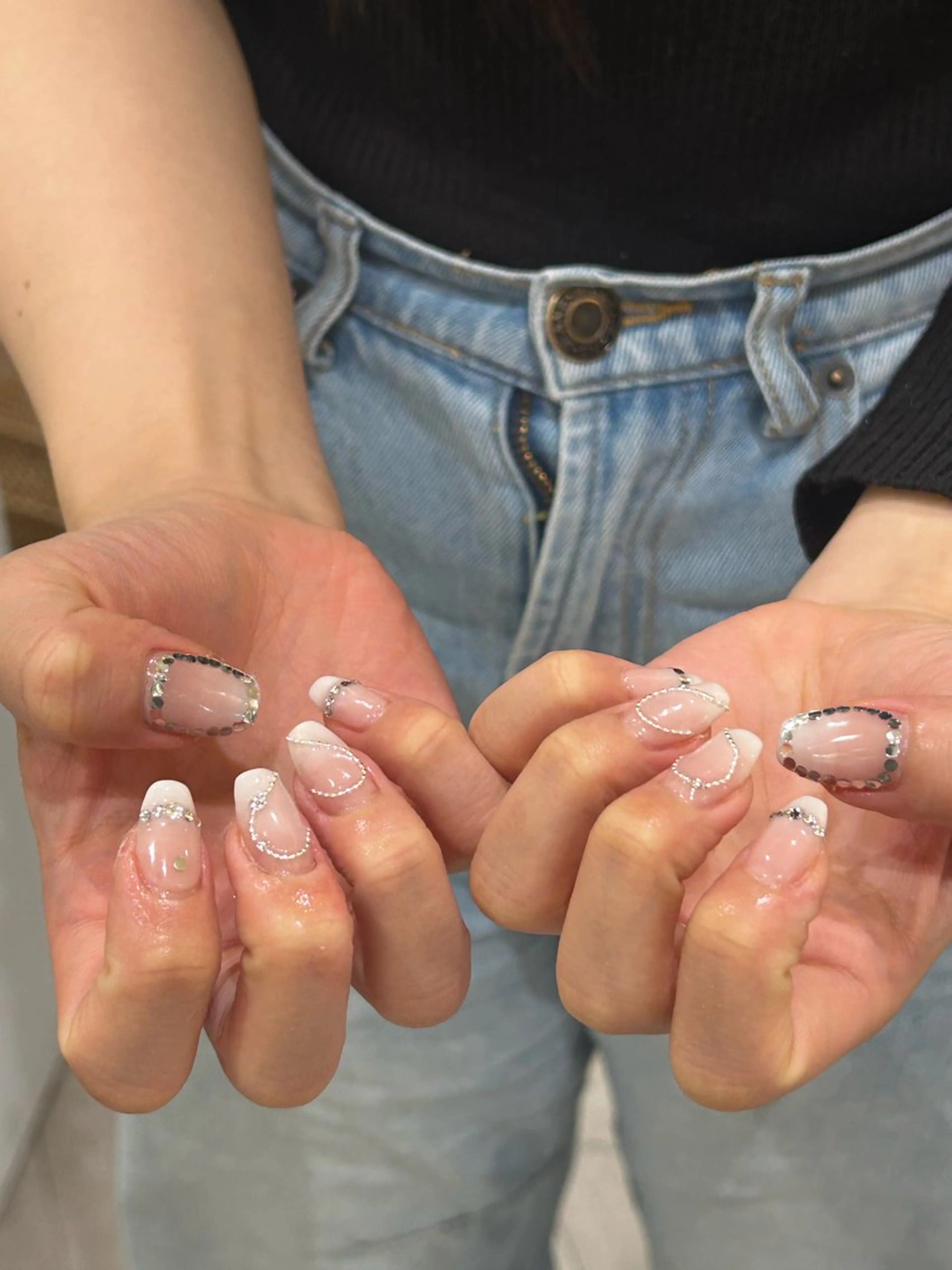 ネイル ꪆৎ平行アーチ ྀི ワカナの眉毛・アイブロウイメージ