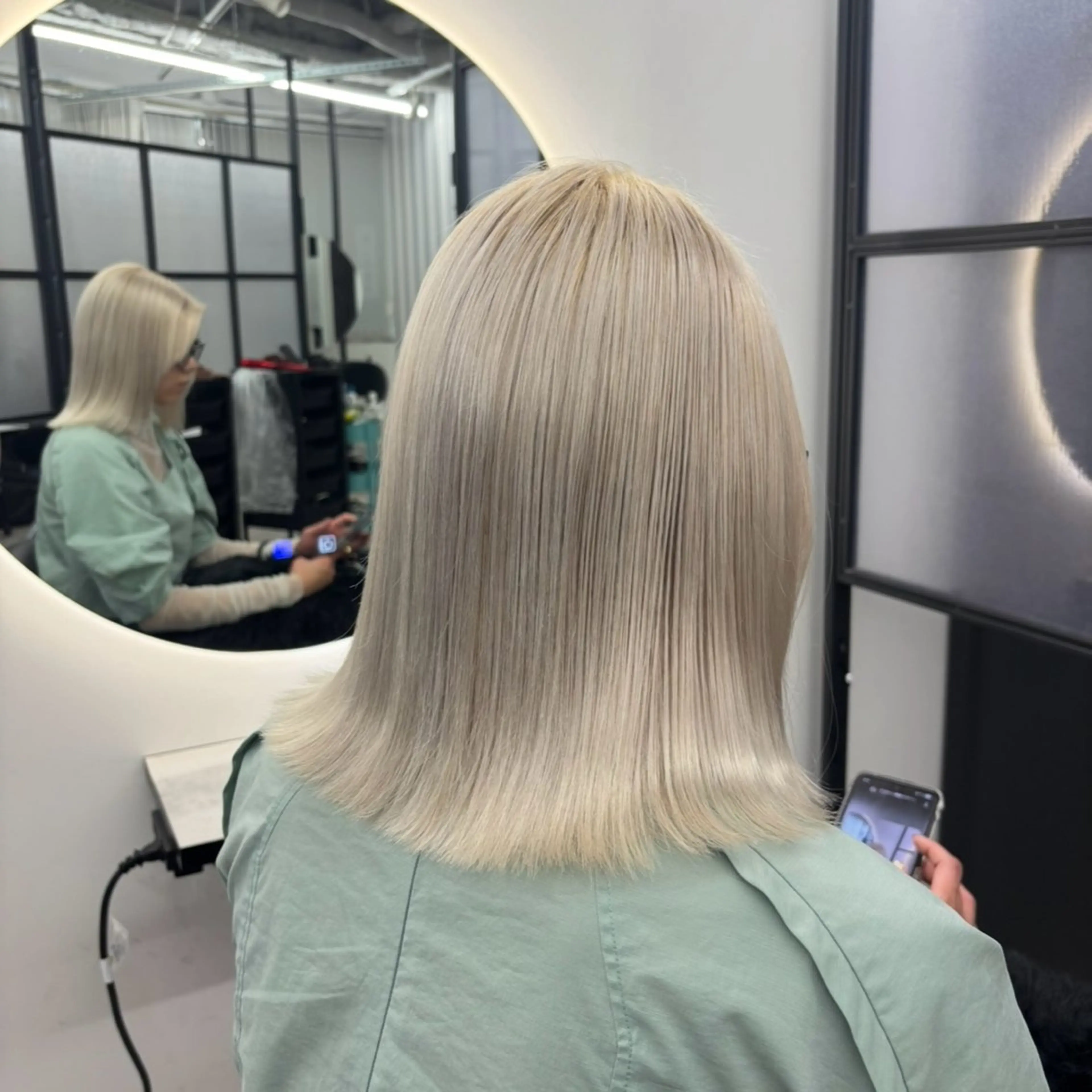 セミロング カラー ヘアカラー Ren. 🦋デザインカラーのヘアスタイル