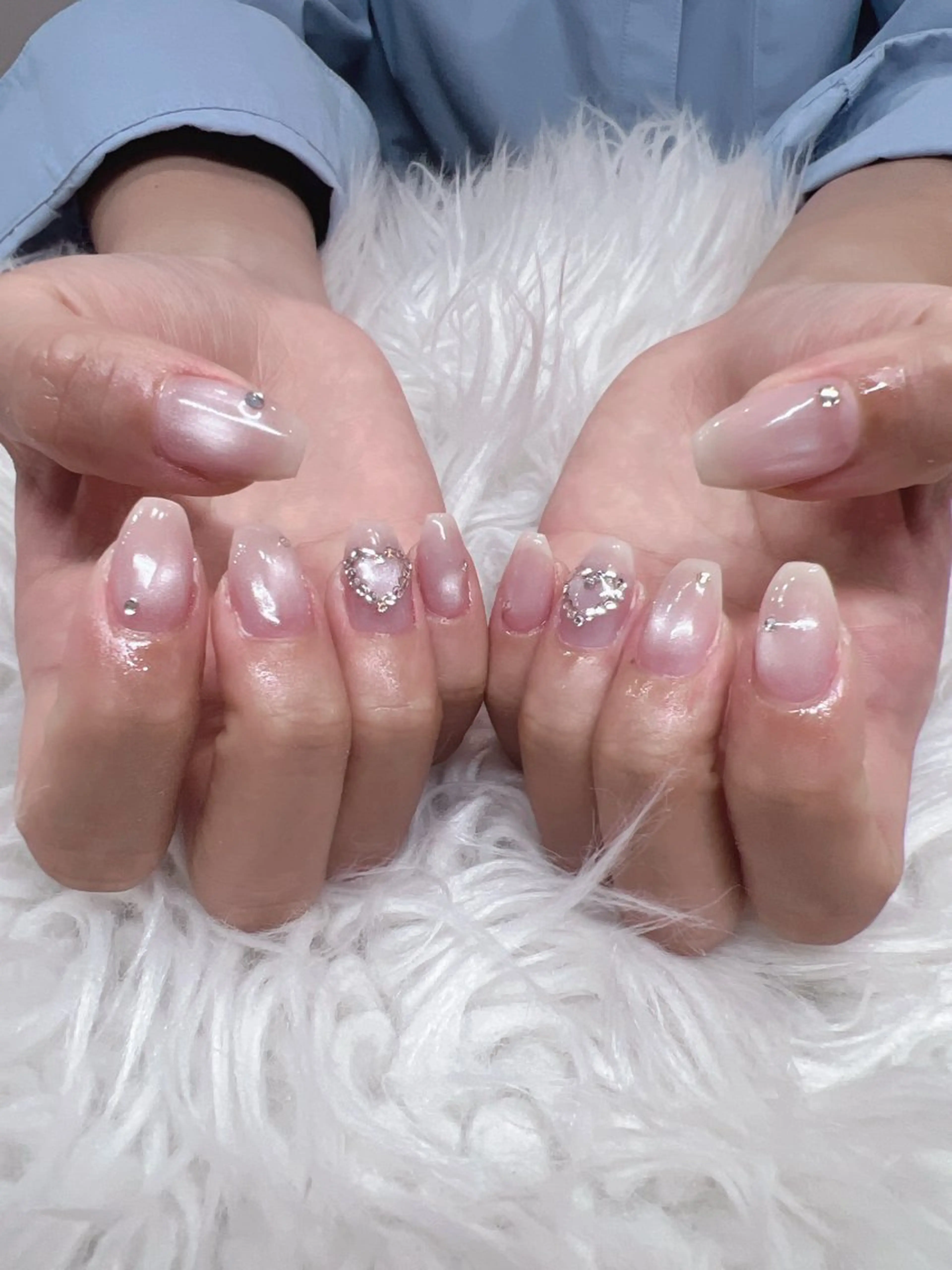 ネイル ハンドネイル &ME シシのネイルデザイン