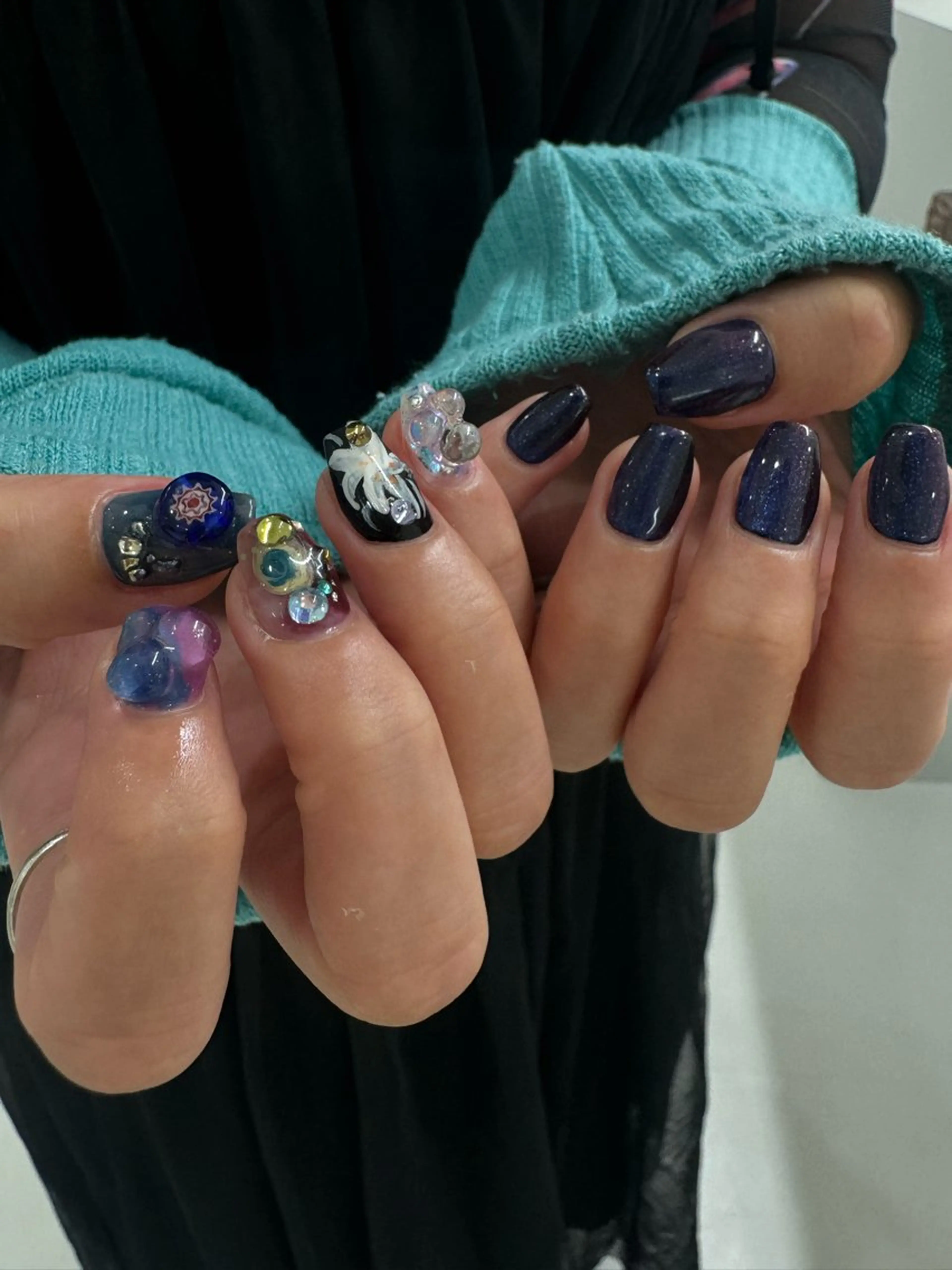 ネイル ラメ(グリッター) マグネットネイル ミラーネイル 田立 花梨のネイルデザイン