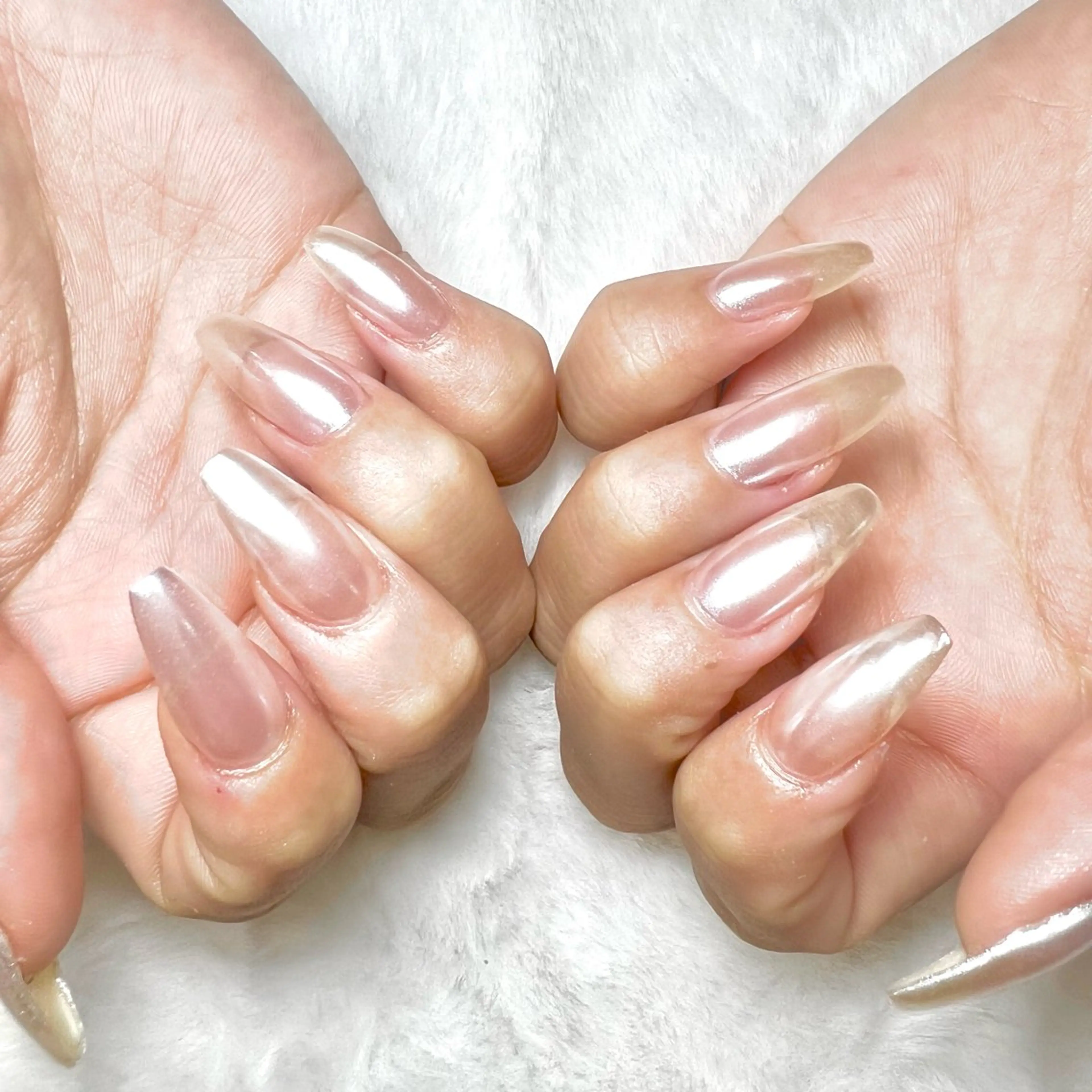 ネイル アートネイル フラッシュネイル フレンチネイル ジェルネイル ガラスフレンチ share所属・. yurieのネイルデザイン