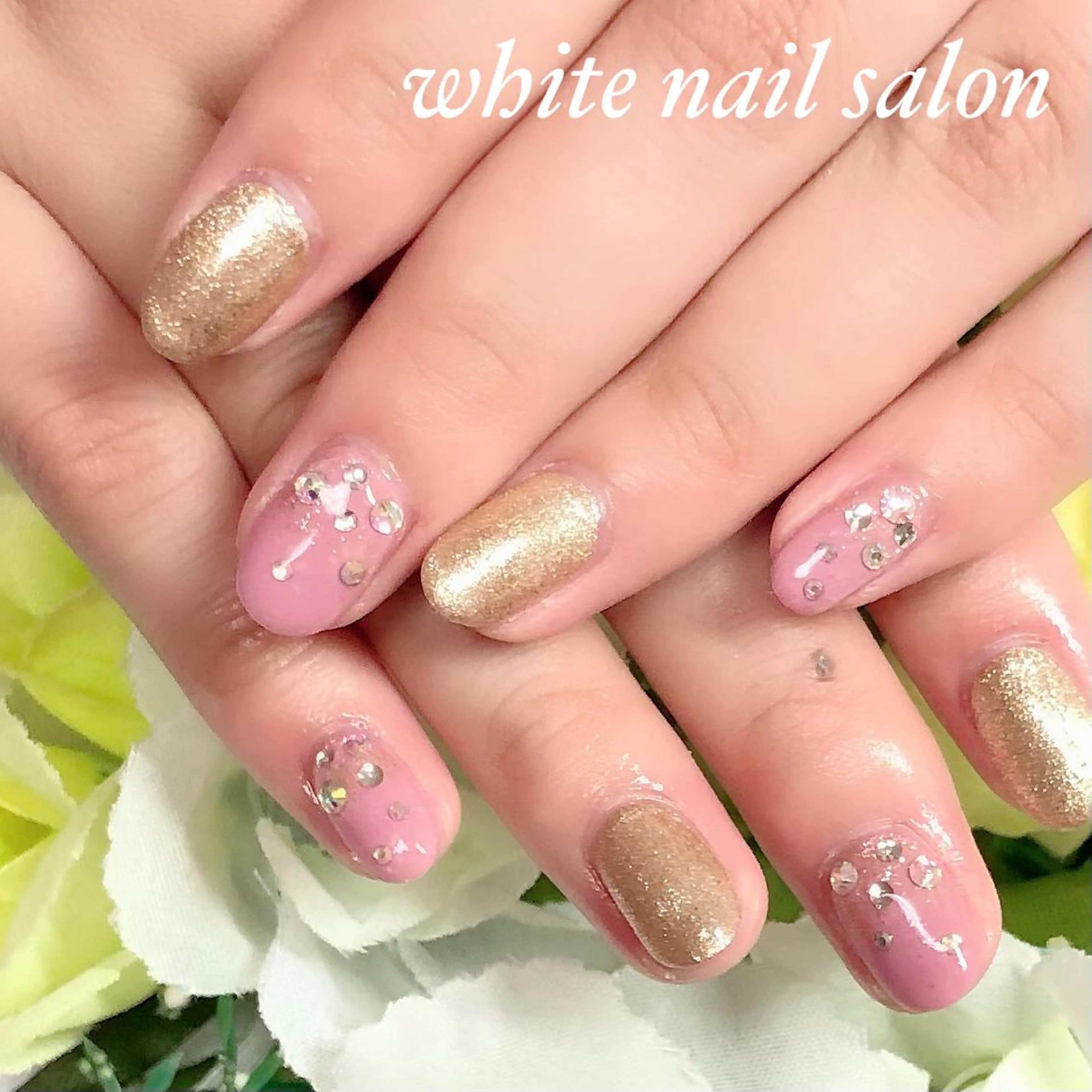 ネイル アートネイル フレンチネイル ジェルネイル ハードジェル 持ち込み ハンドネイル white nail salonのネイルデザイン