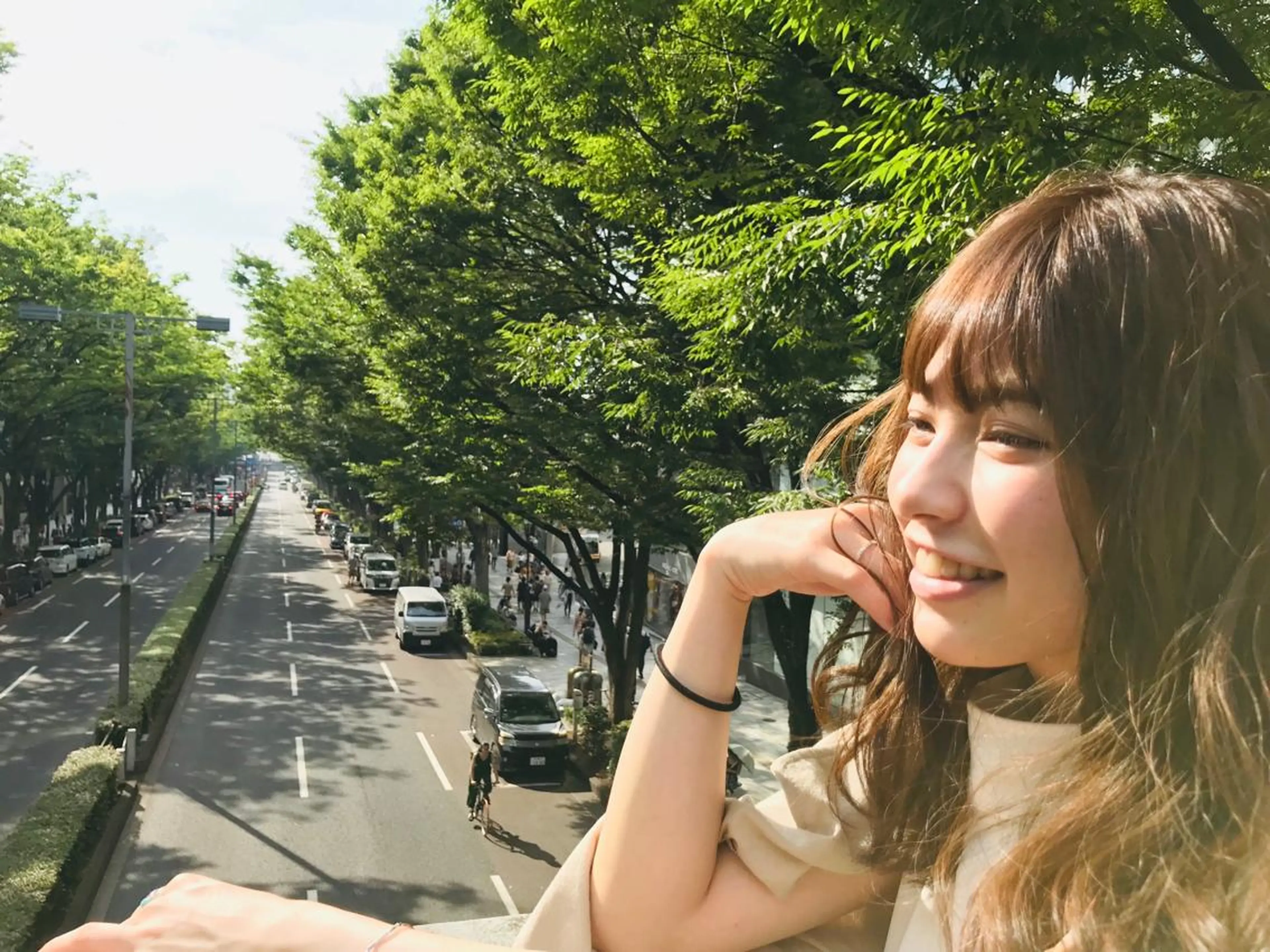 セミロング トリートメント カット ヘアカラー トリートメント 20代半ば上質なへア ケア 髪質改善 大西のヘアスタイル