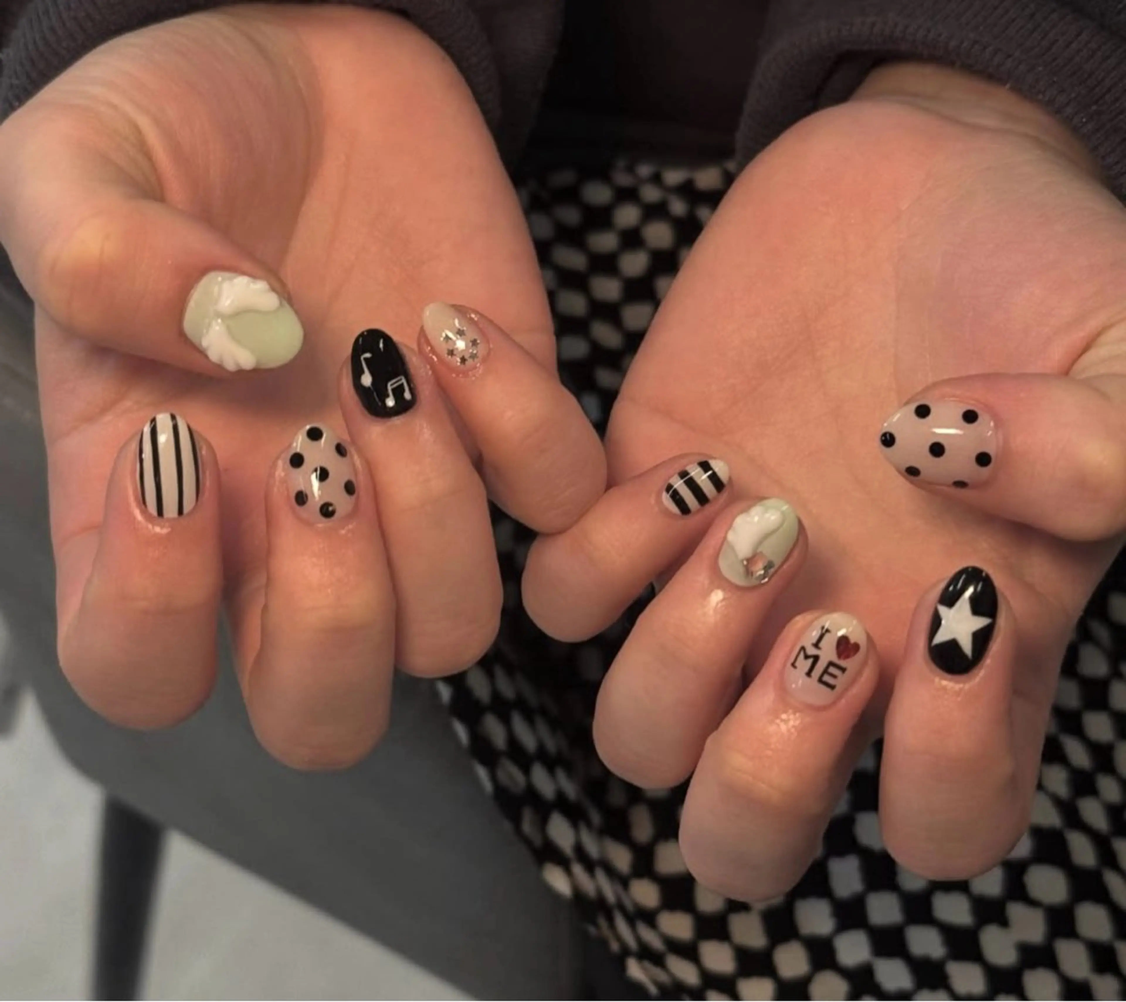 ネイル 持ち込み Mi nailsのネイルデザイン