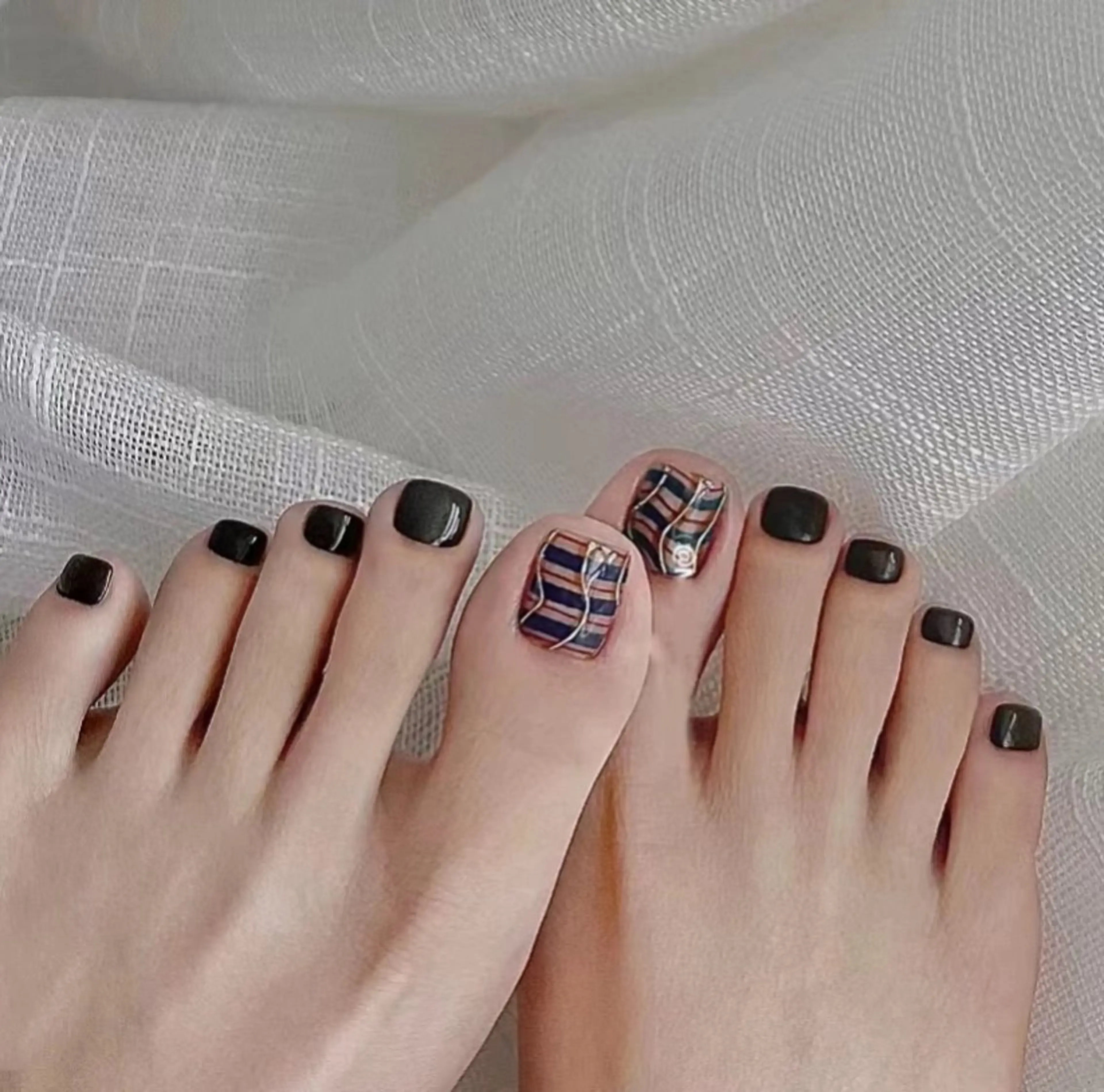 【練習モデル】フット🎀ワンカラー+親指アート2本🎀フットバス付き✨の写真