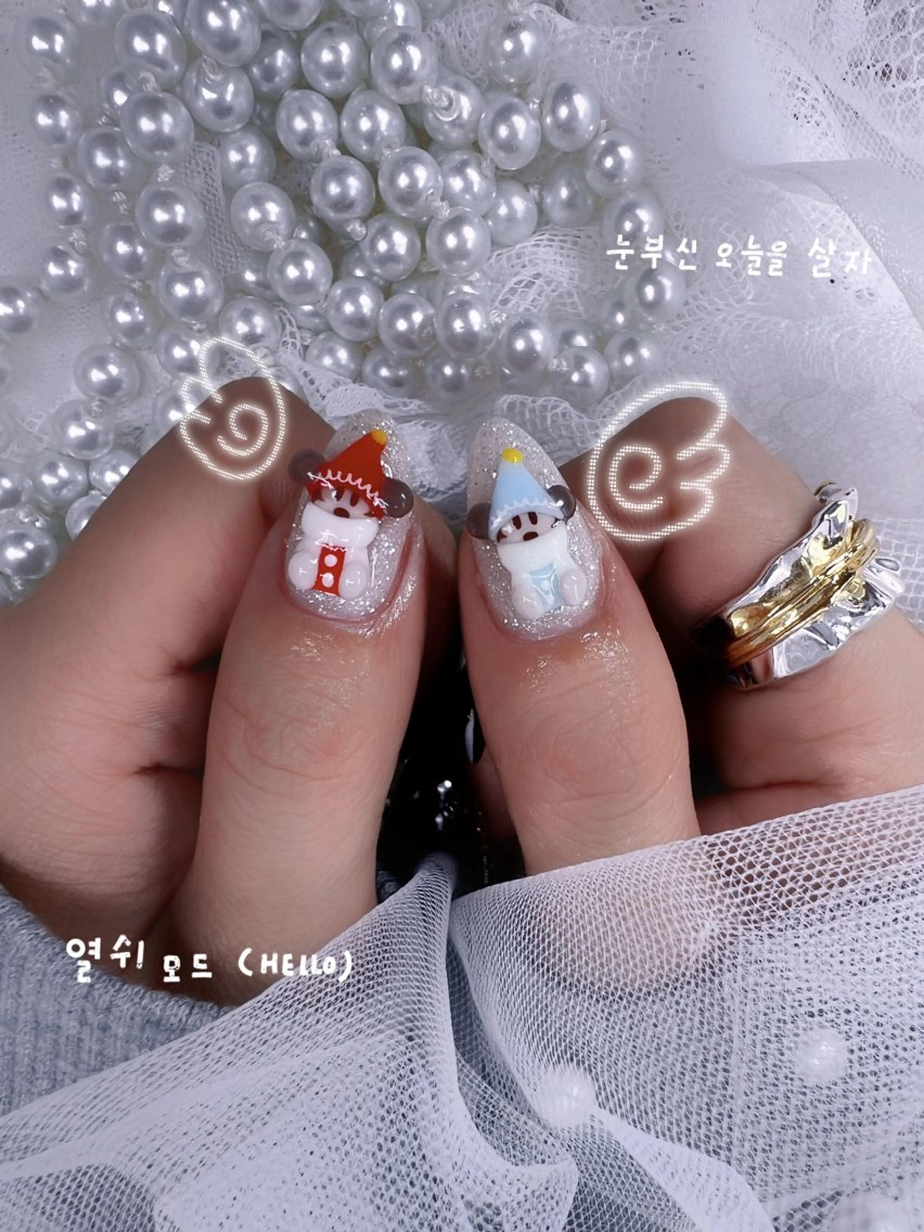 ネイル チークネイル フレンチネイル ガーリー ガラスフレンチ グラデーション Chill Nailsalonのネイルデザイン