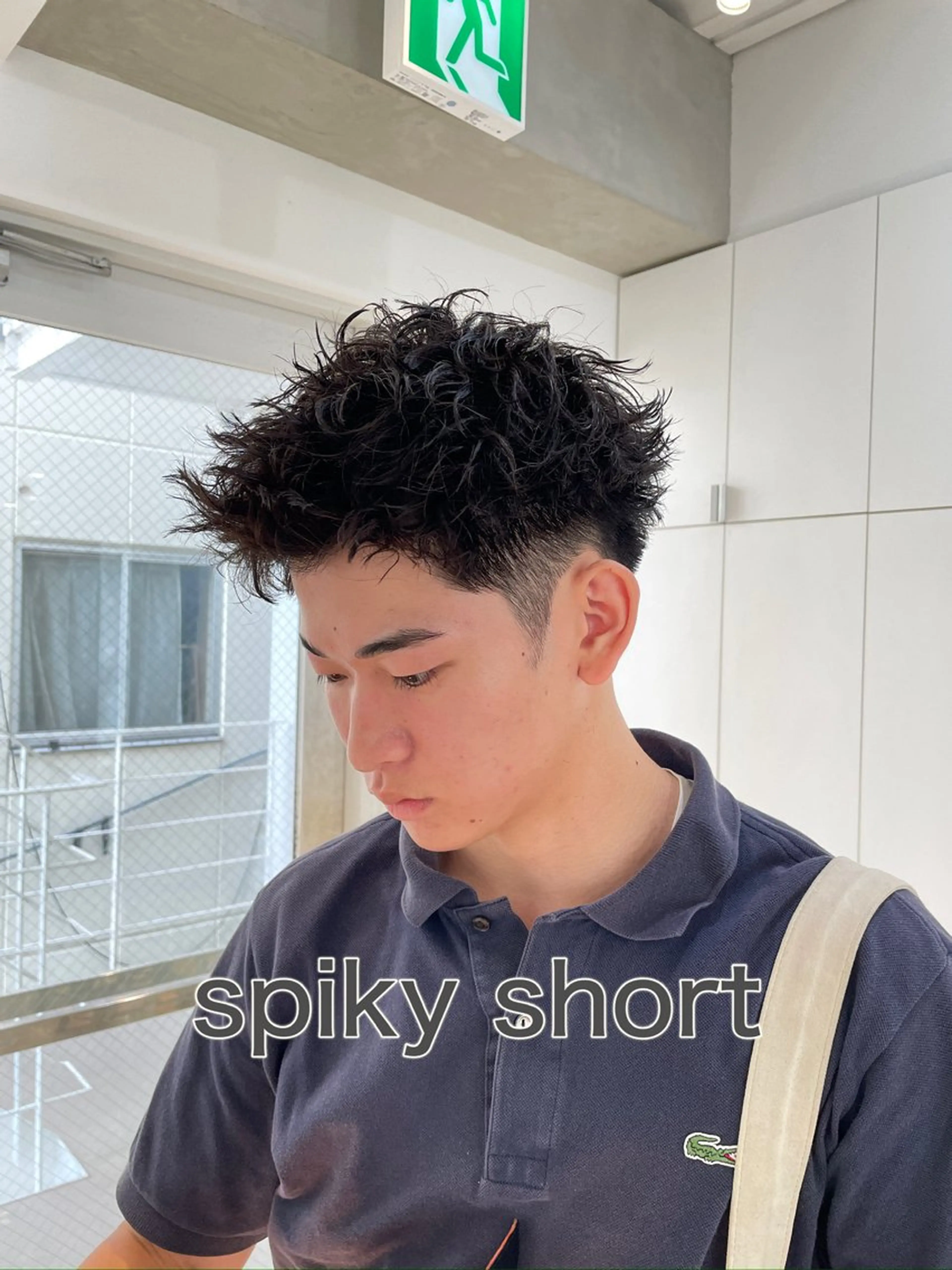 ショート パーマ ヘアアレンジ メンズ メンズパーマ ショートヘア カット パーマ トリートメント ヘアセット 艶髪✨寒色カラー✨ 翁長孝輔のヘアスタイル
