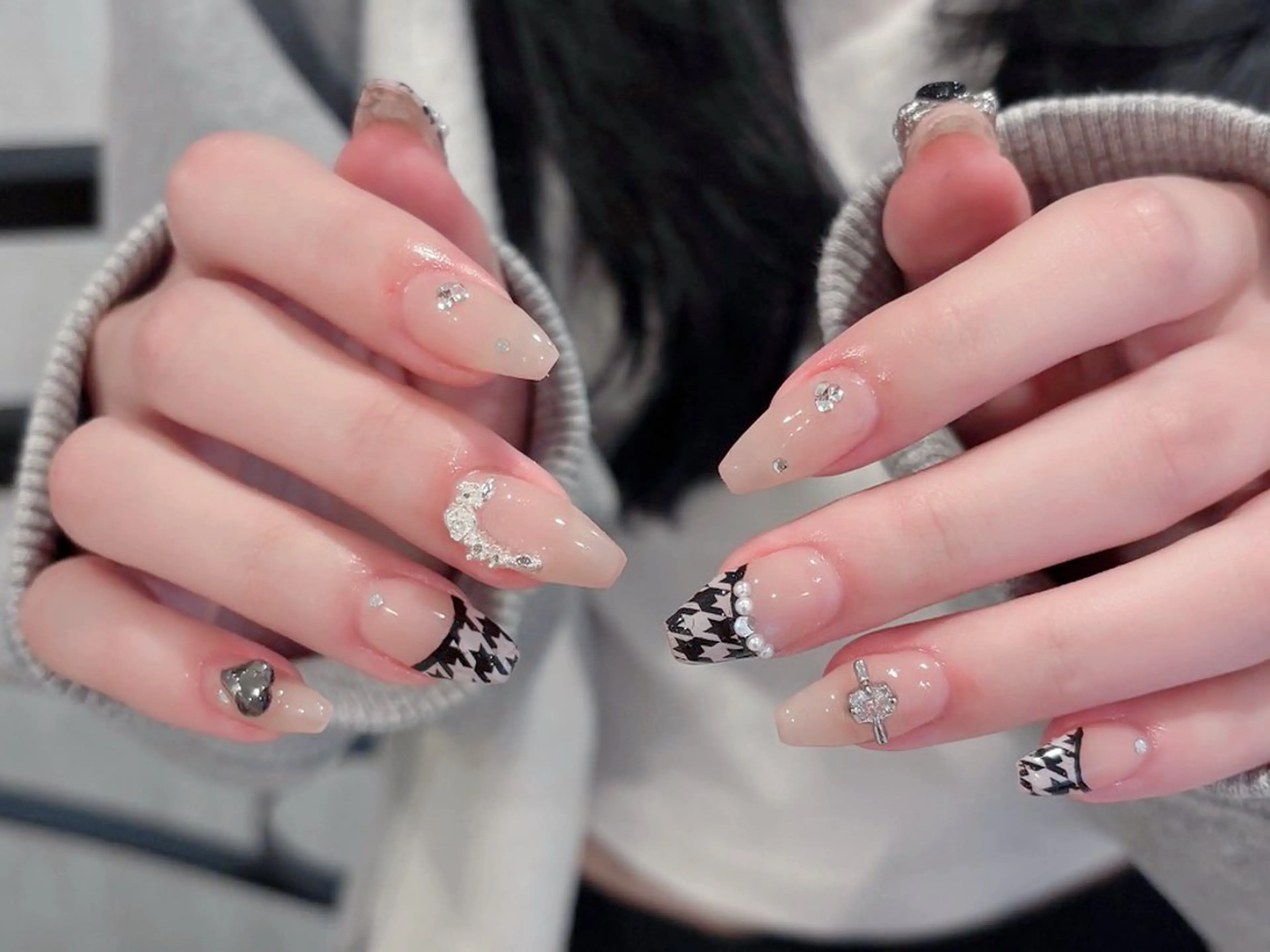 持ち込みデザイン120分☆シンプルデザイン、パーツ可✨初回ソフトジェルオフ込み✨フィルイン対応の写真