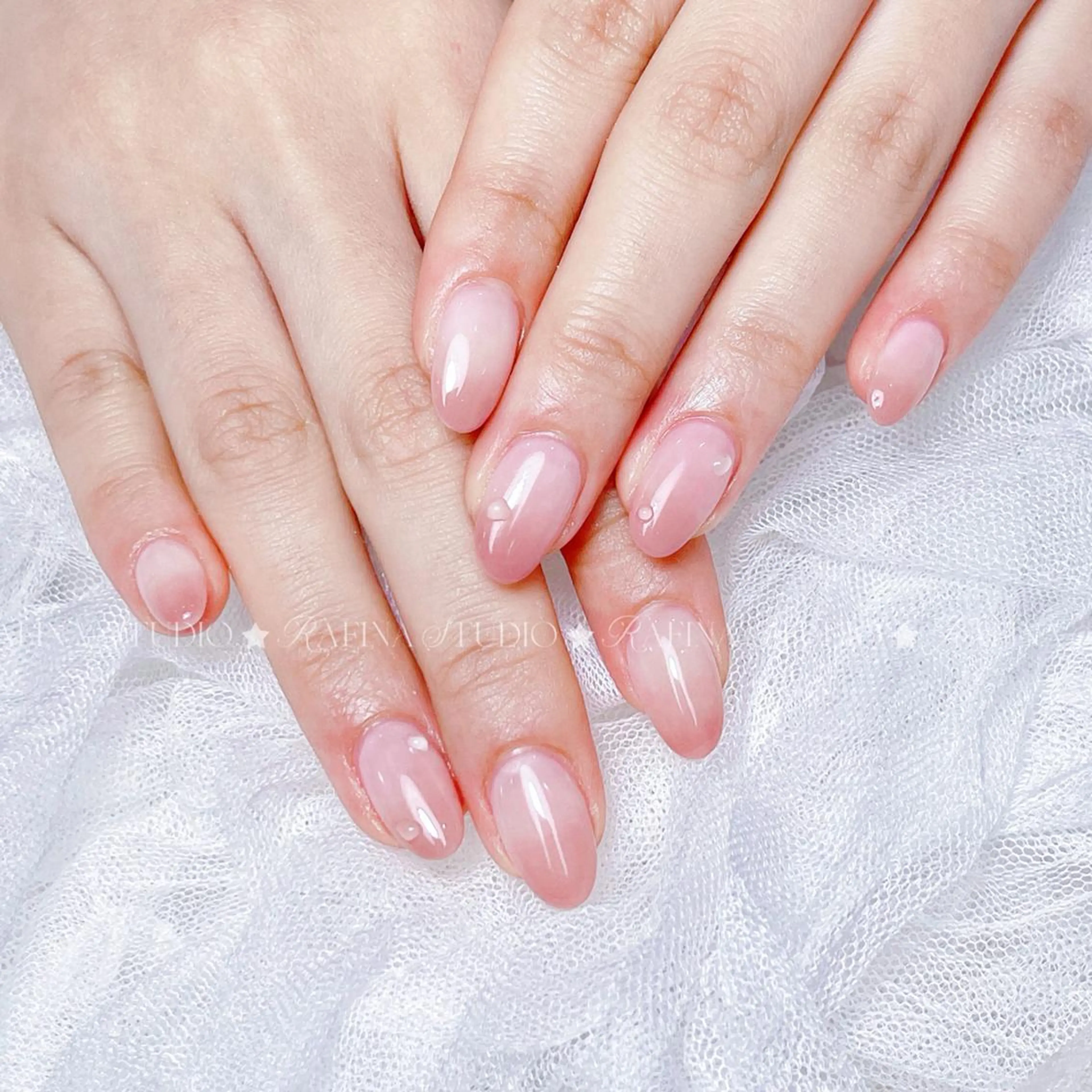 ネイル 玲央 YOYOのネイルデザイン