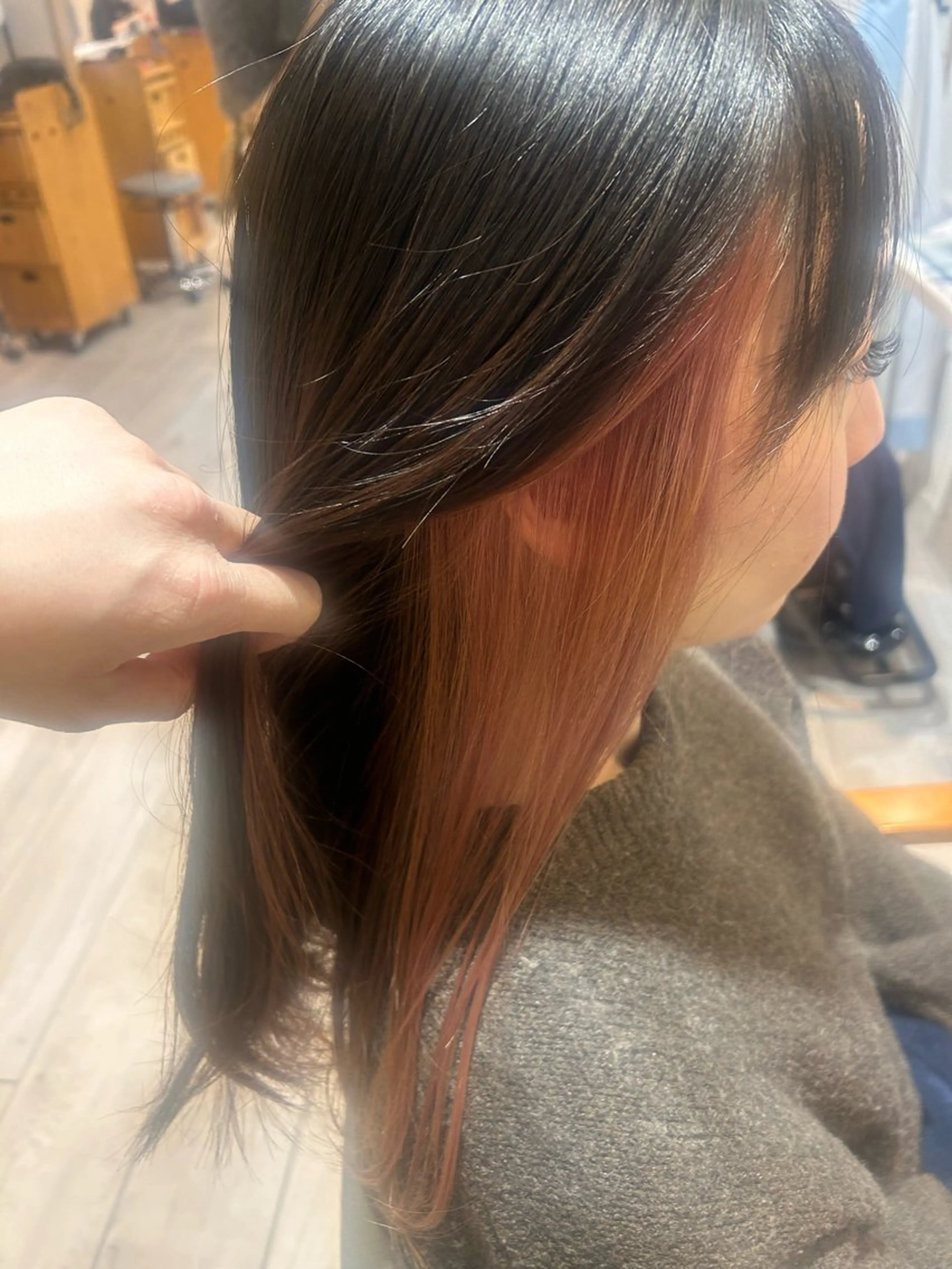 ロング カラー ベージュカラー ピンクカラー ピンクベージュ ヘアカラー トリートメント 大川 夏実のヘアスタイル