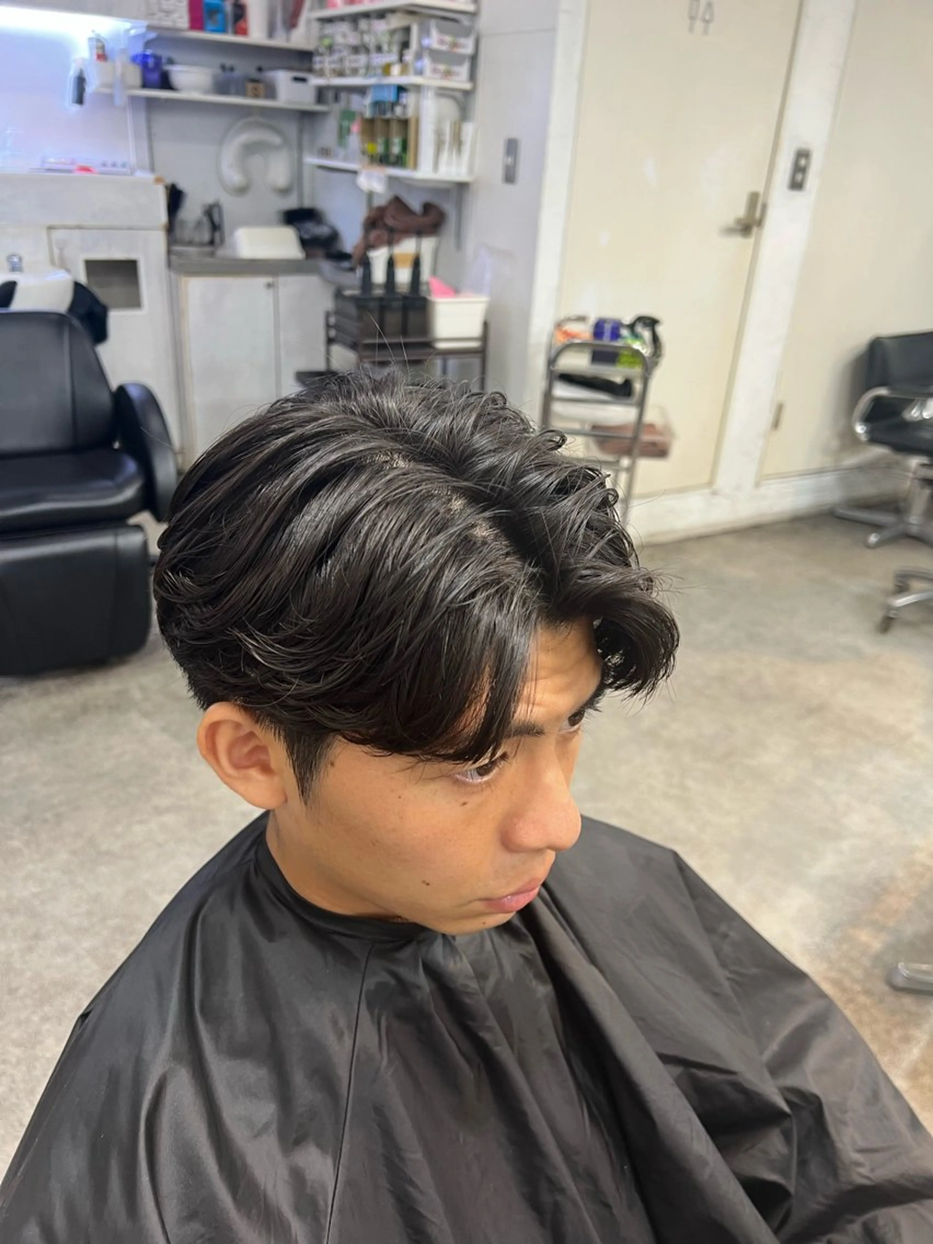 パーマ メンズ センターパート メンズパーマ ニュアンスパーマ パーマ 原宿 フェザーパーマ fifth イノウエのヘアスタイル