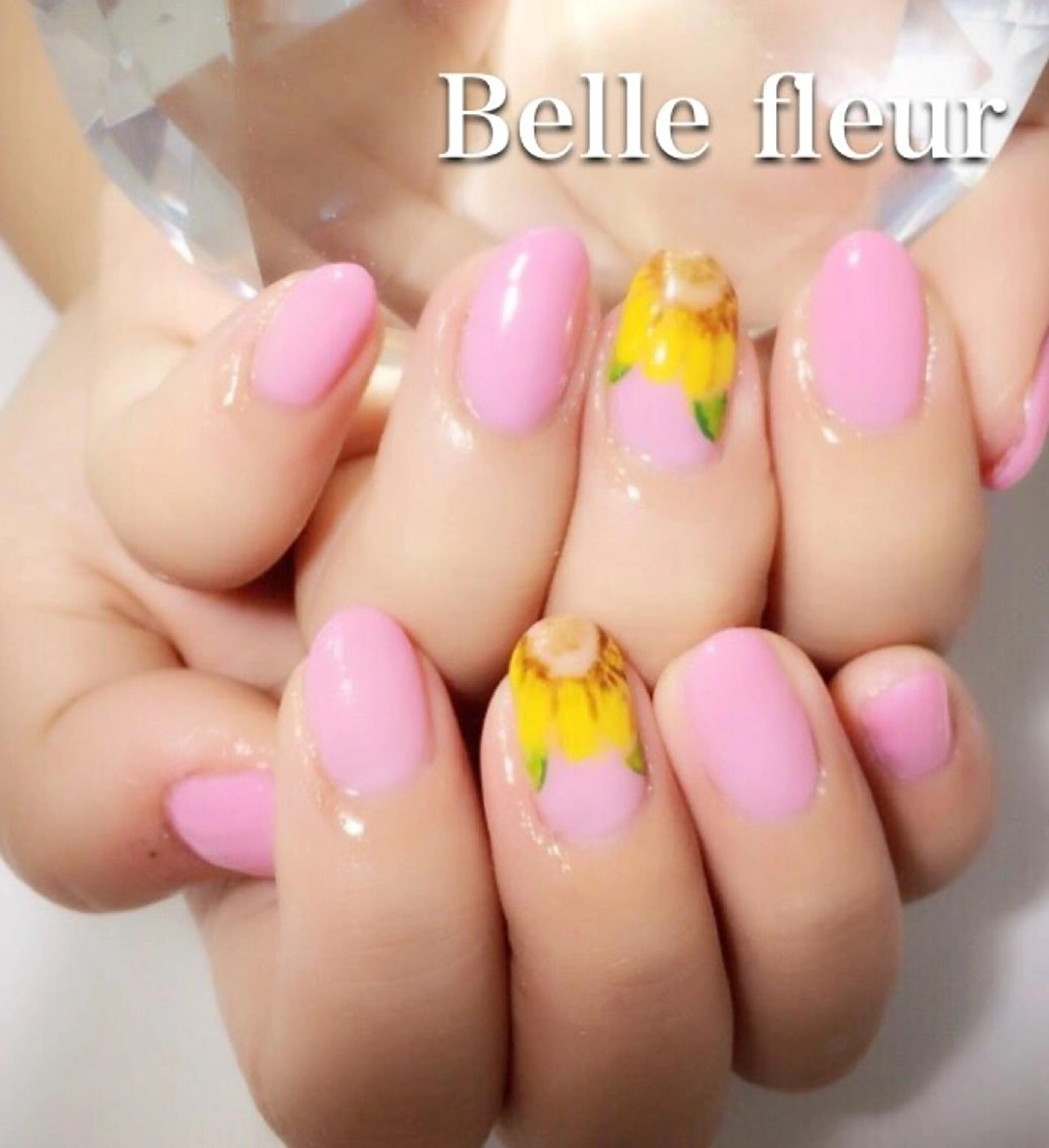 ミディアム ネイル Belle fleurのネイルデザイン